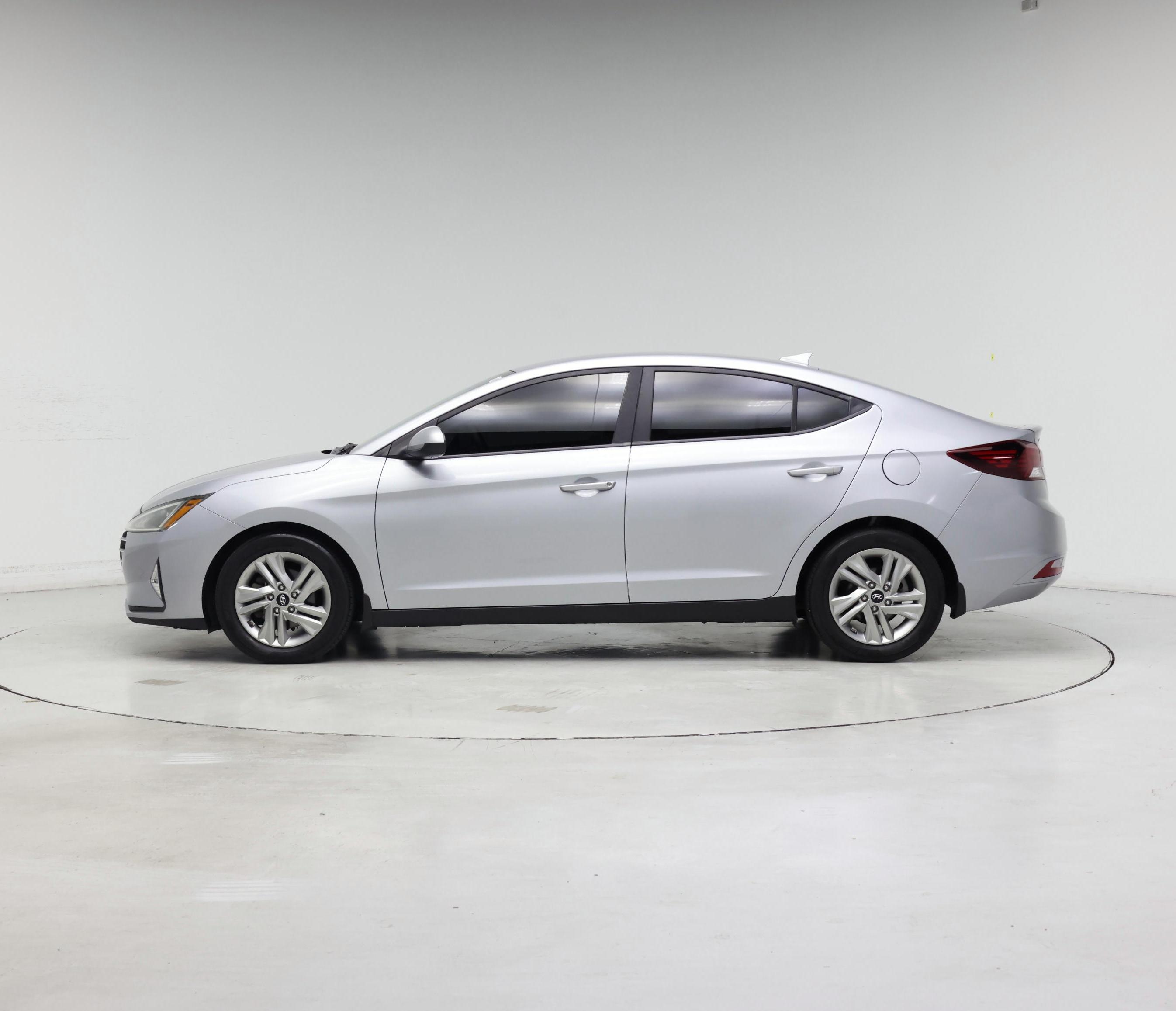 Thumbnail: 2020 Hyundai Elantra - 3