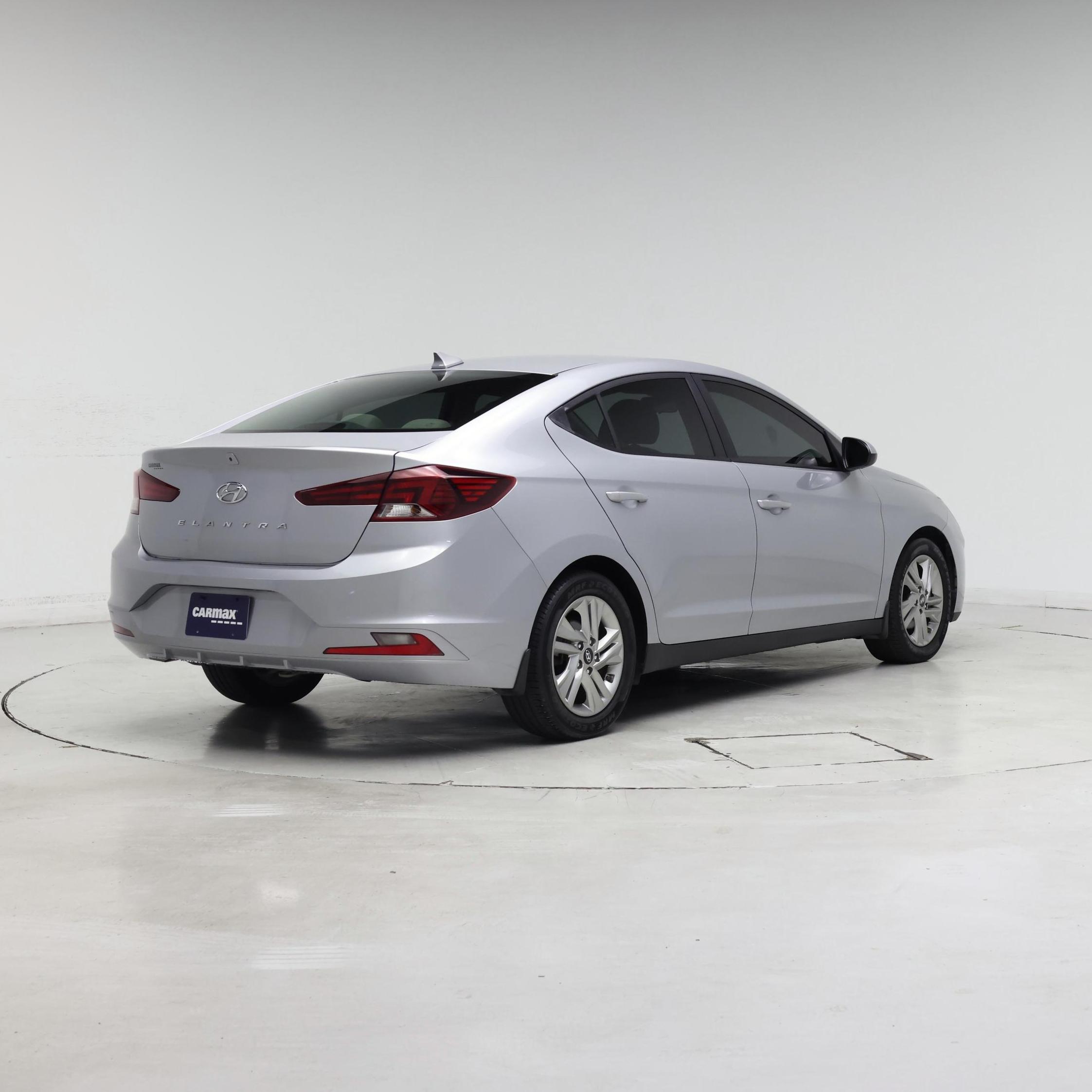 Thumbnail: 2020 Hyundai Elantra - 8