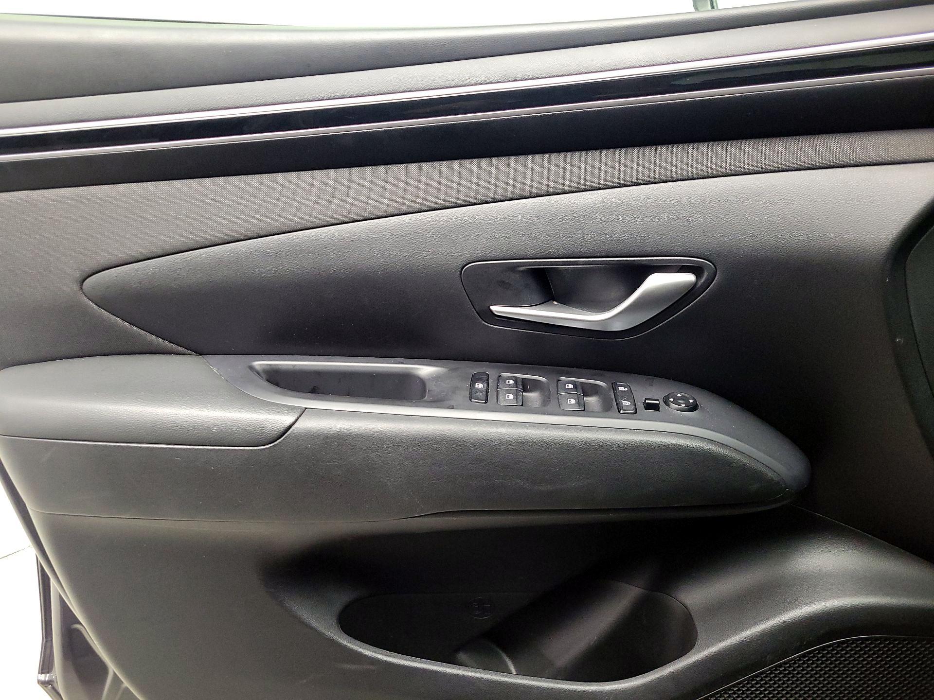 Thumbnail: 2023 Hyundai Tucson - 12