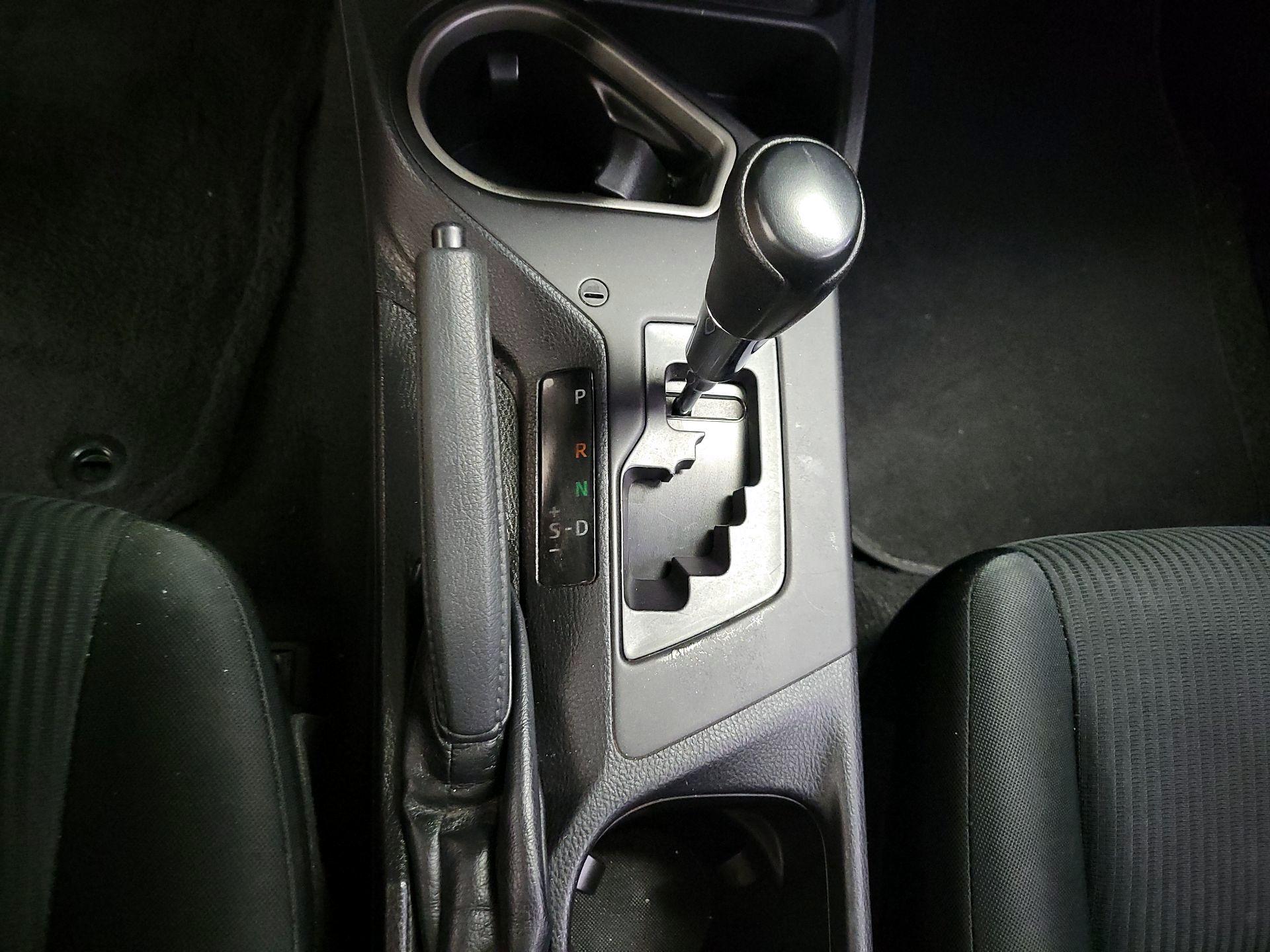 Thumbnail: 2018 Toyota RAV4 - 17