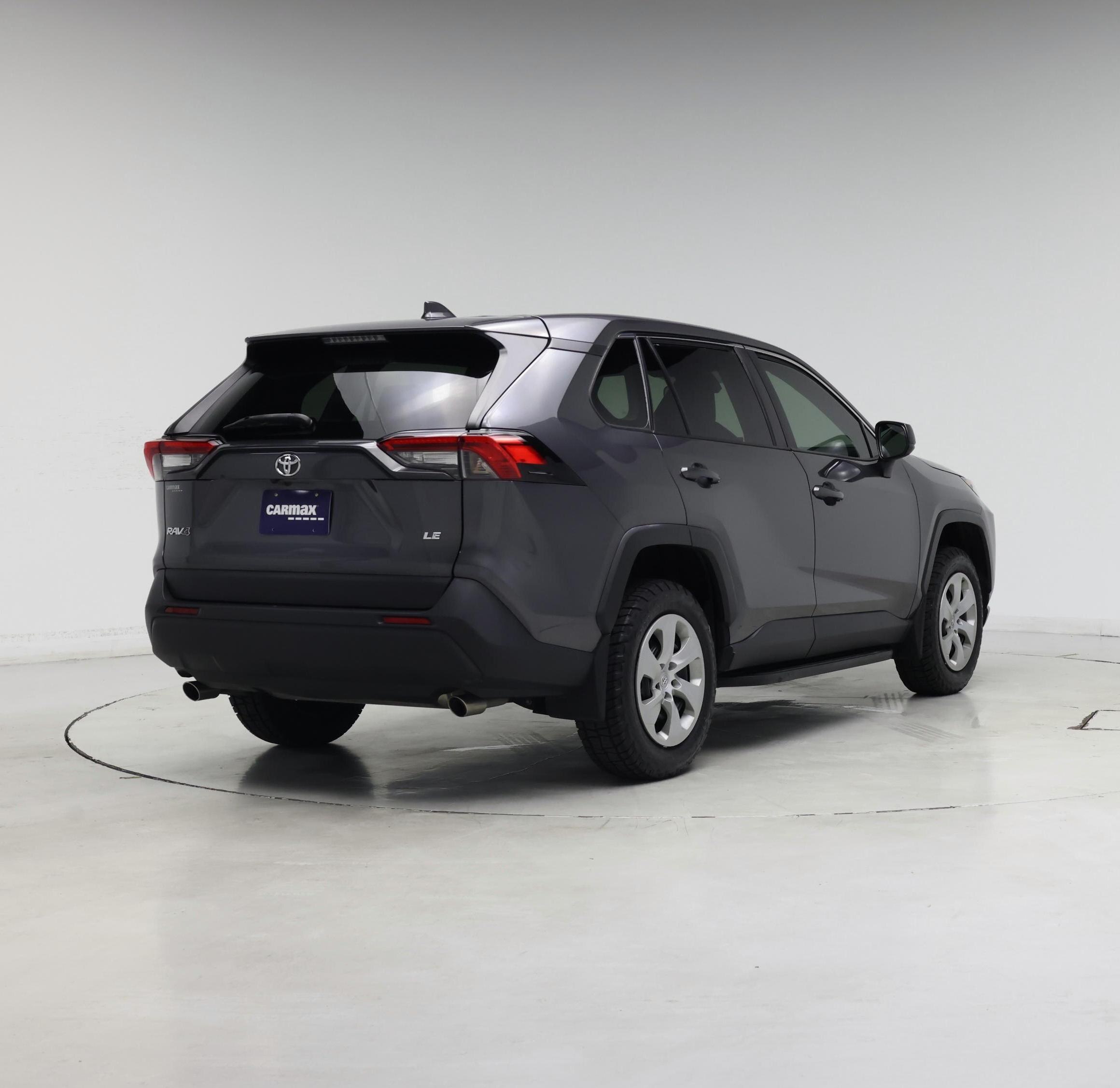 Thumbnail: 2022 Toyota RAV4 - 8