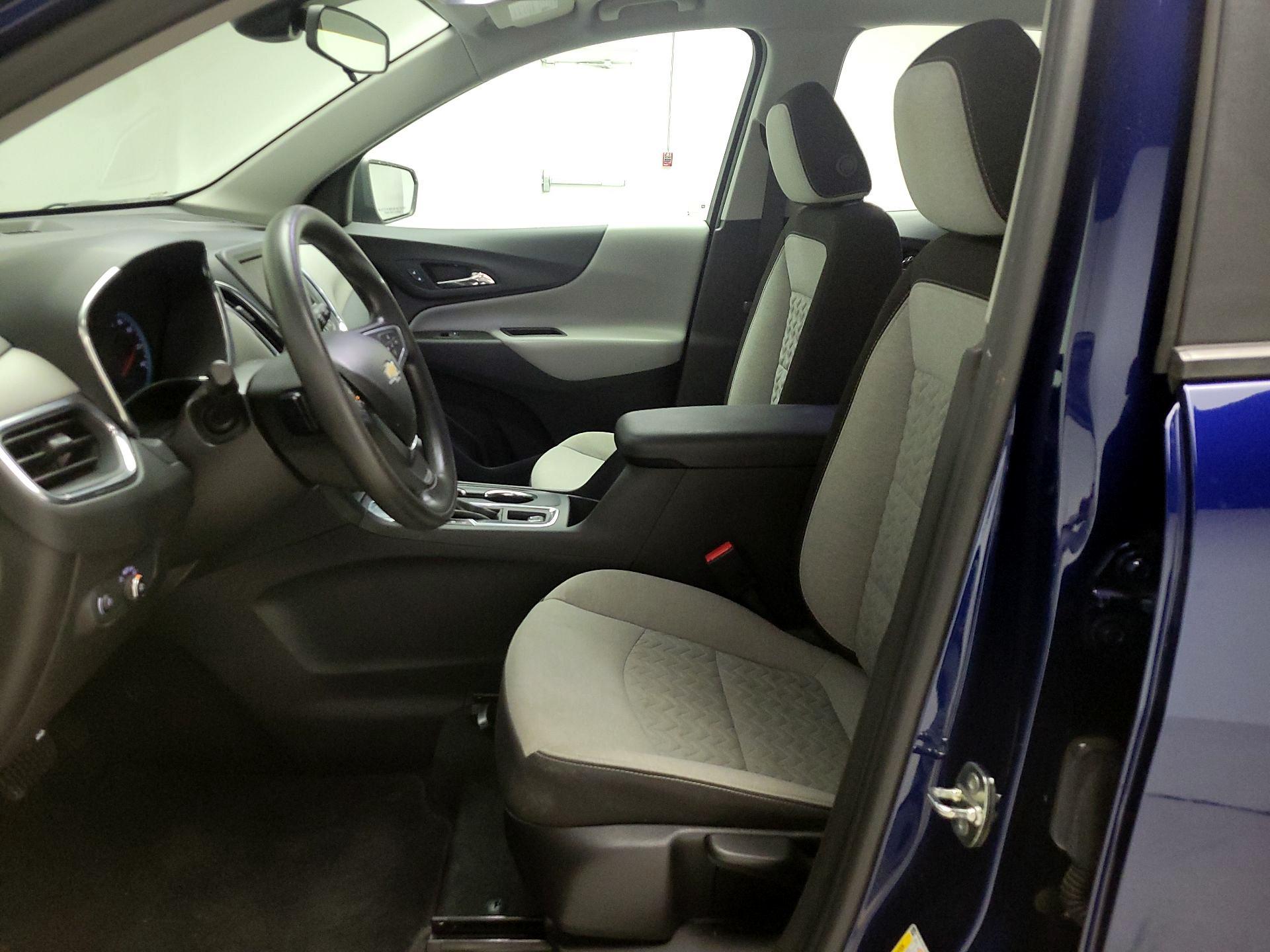 Thumbnail: 2022 Chevrolet Equinox - 11