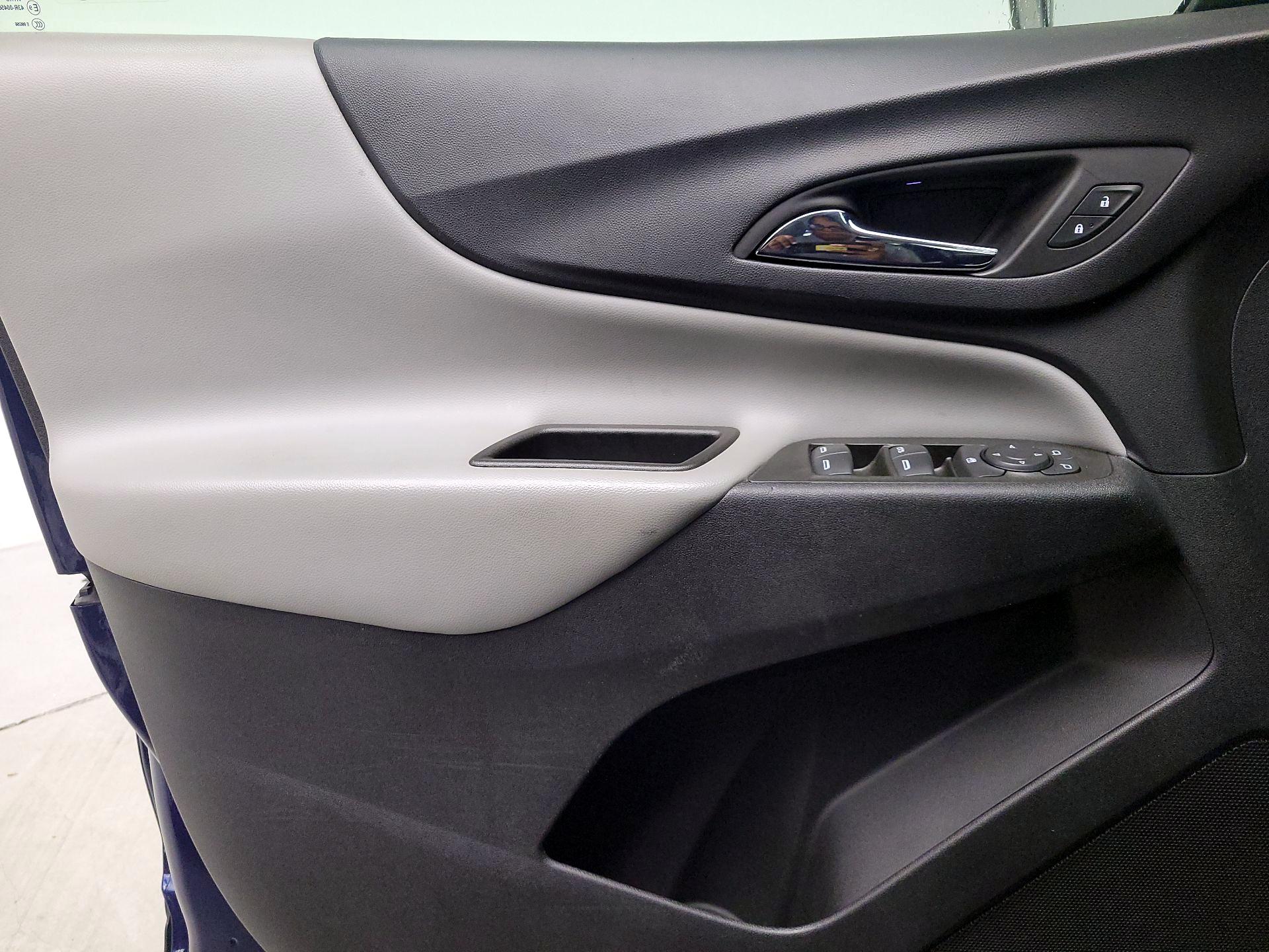 Thumbnail: 2022 Chevrolet Equinox - 12