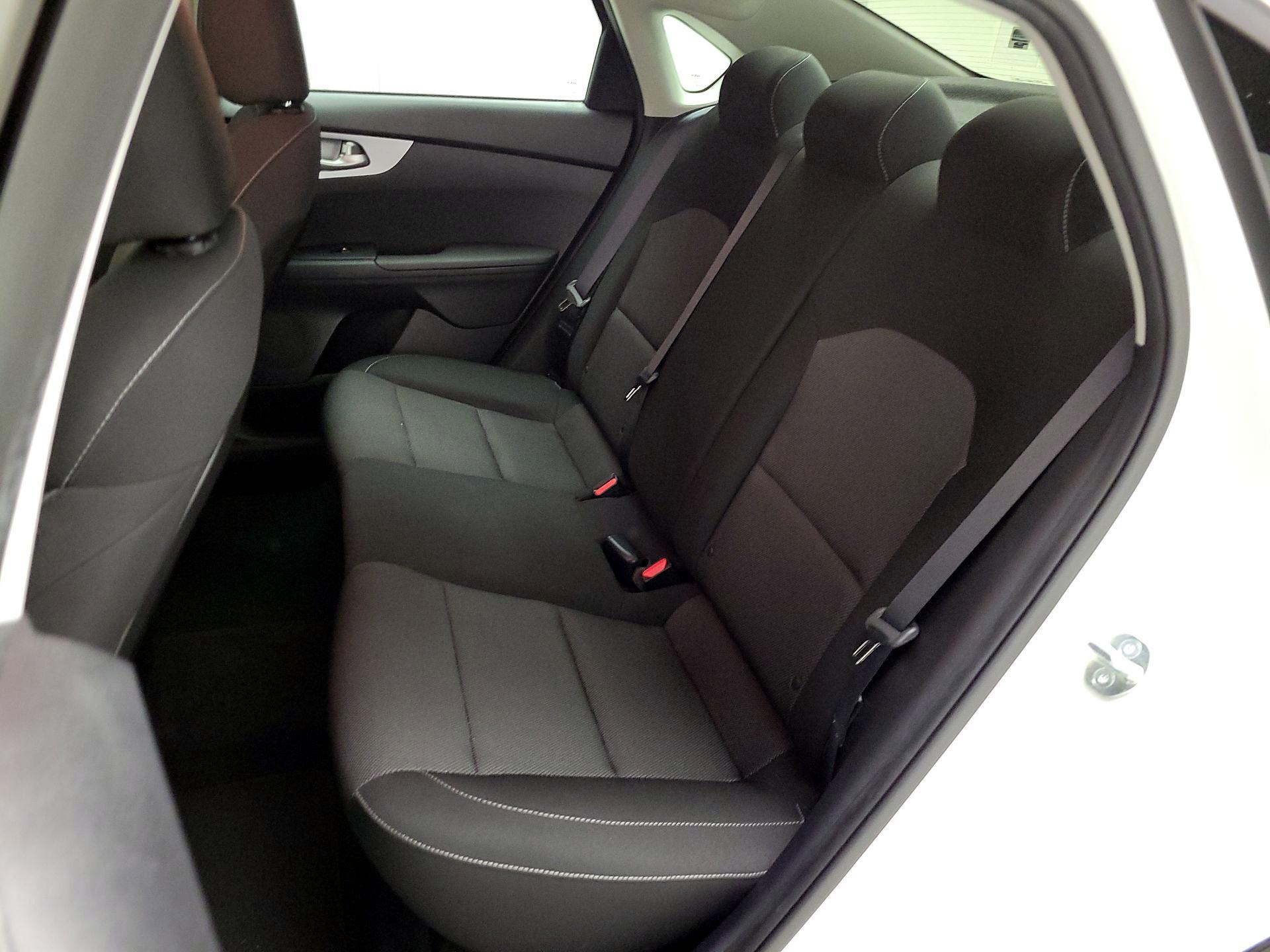 Thumbnail: 2023 Kia Forte - 20