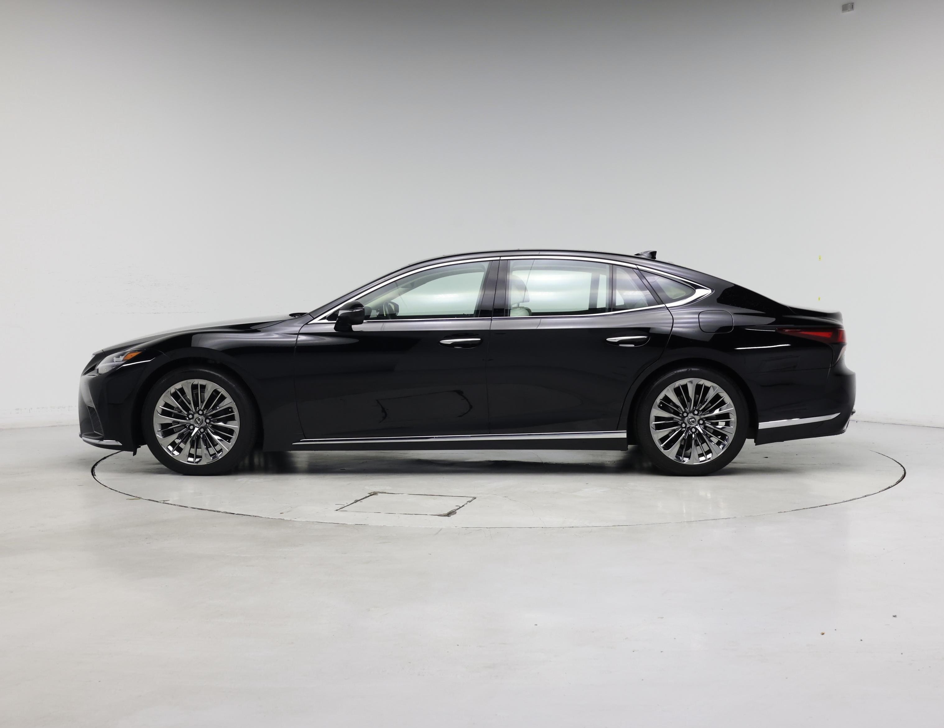 Thumbnail: 2021 Lexus LS - 3