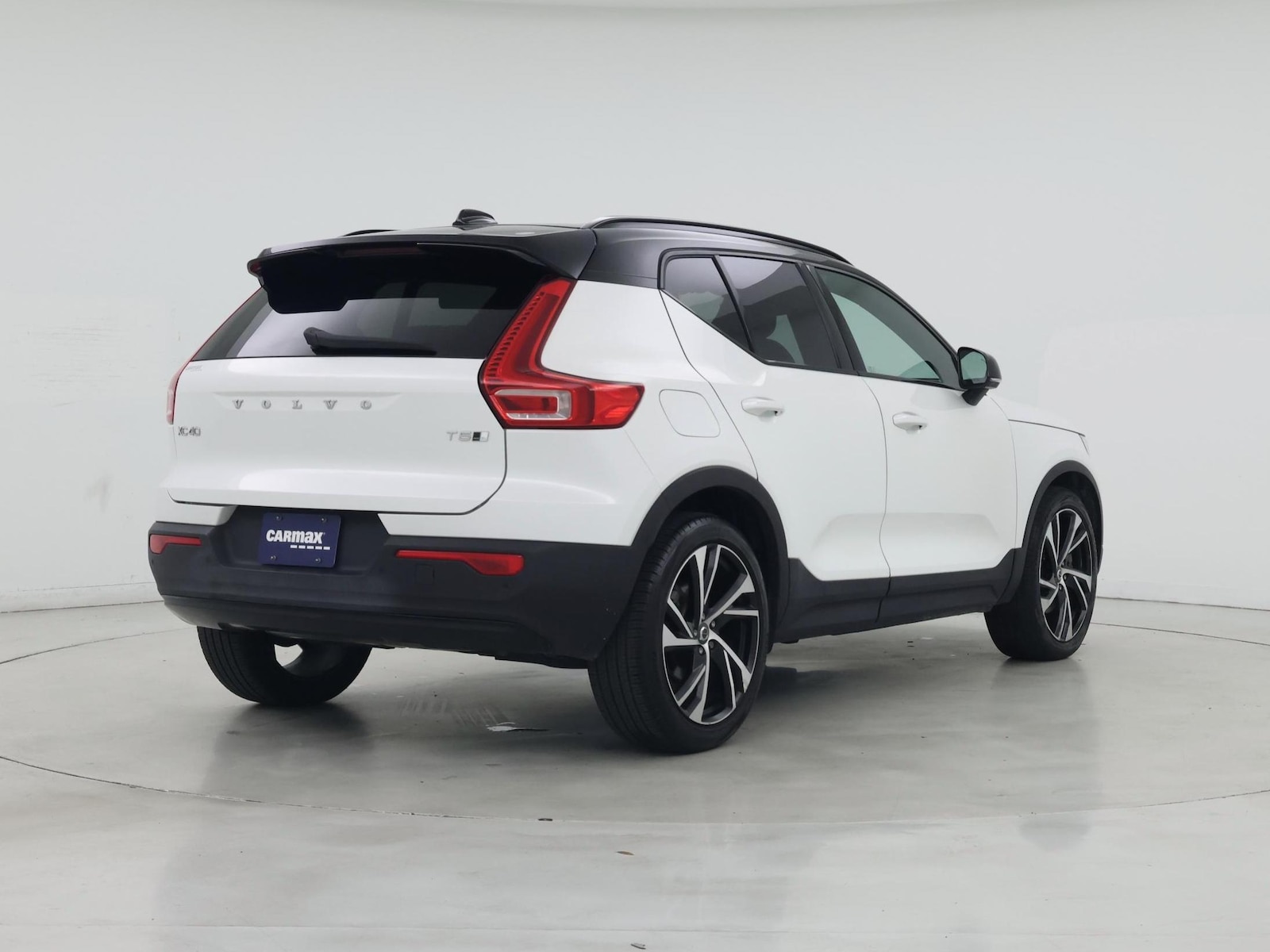 2021 Volvo XC40 R-Design - Photo 9