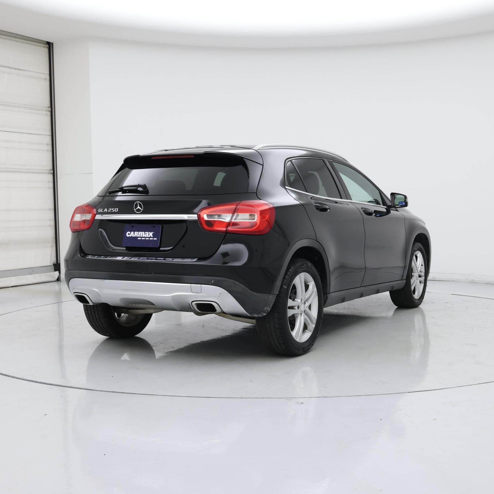 Thumbnail: 2017 Mercedes-Benz GLA - 8