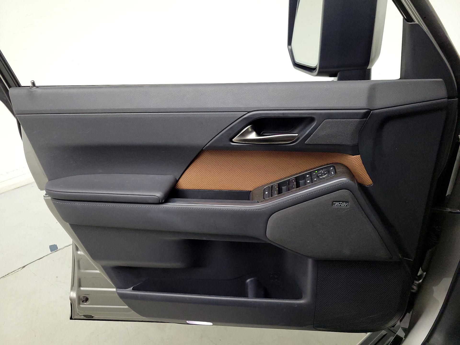 Thumbnail: 2024 Lexus GX - 12