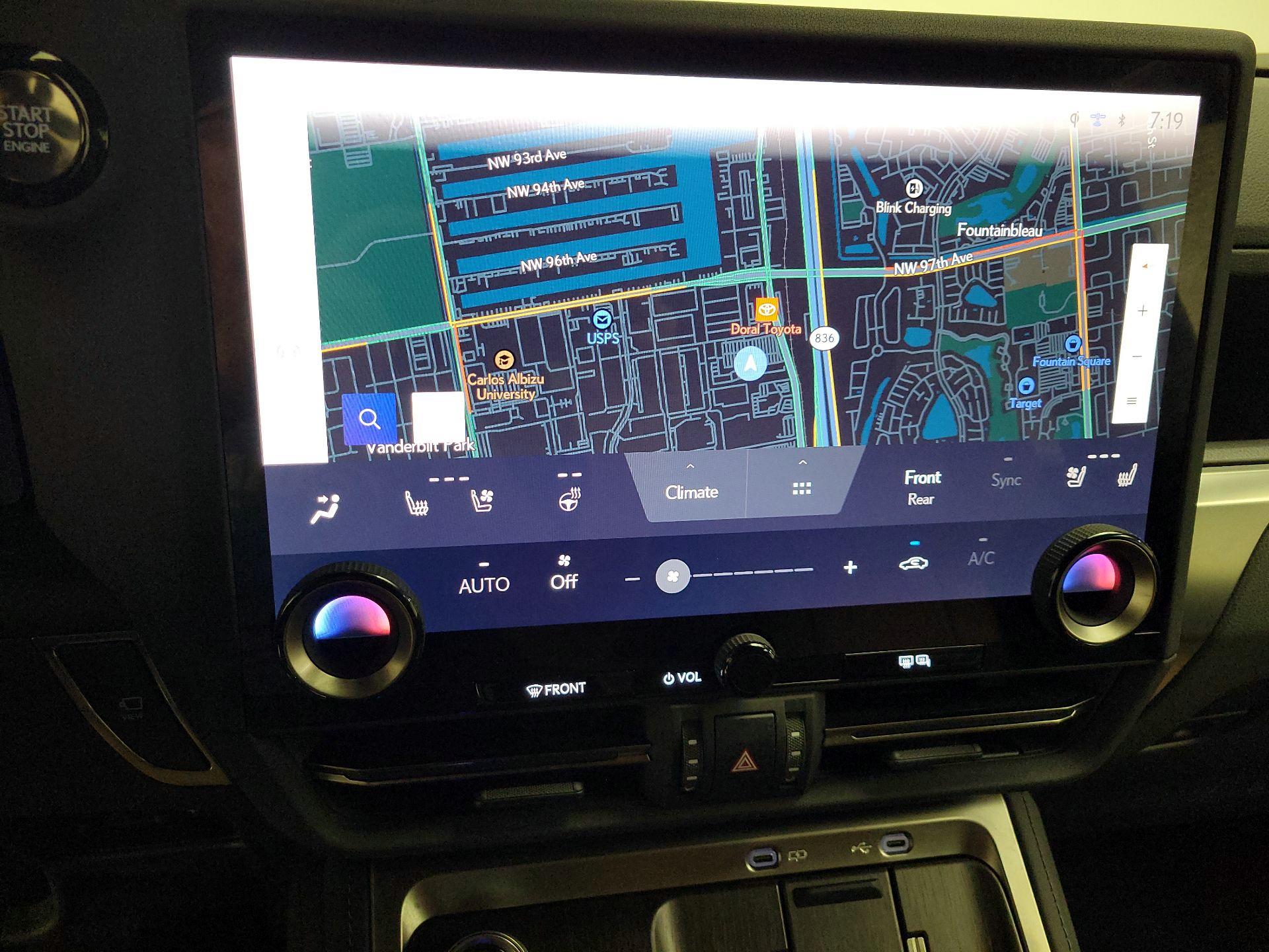 Thumbnail: 2024 Lexus GX - 14