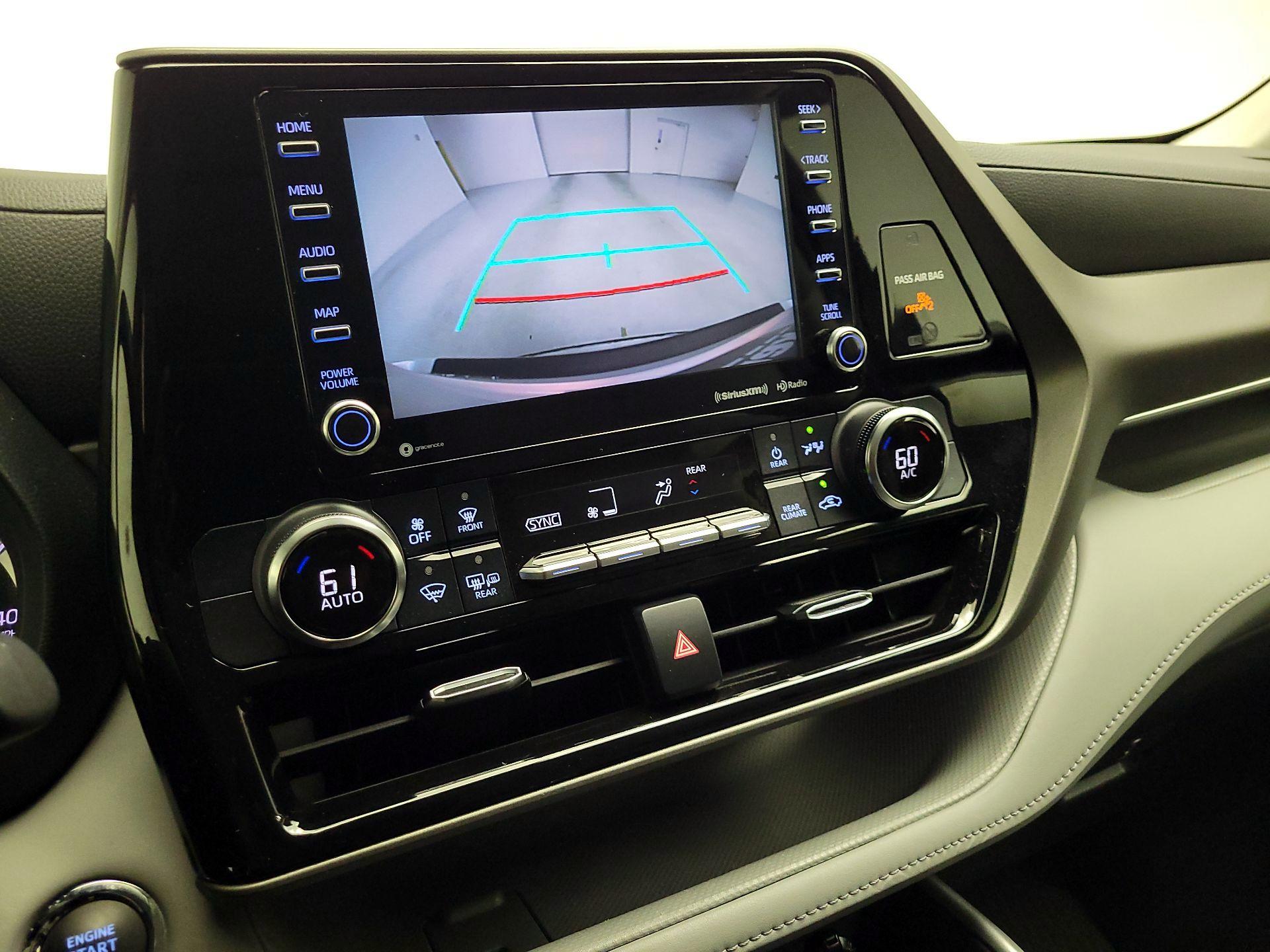 Thumbnail: 2022 Toyota Highlander - 14