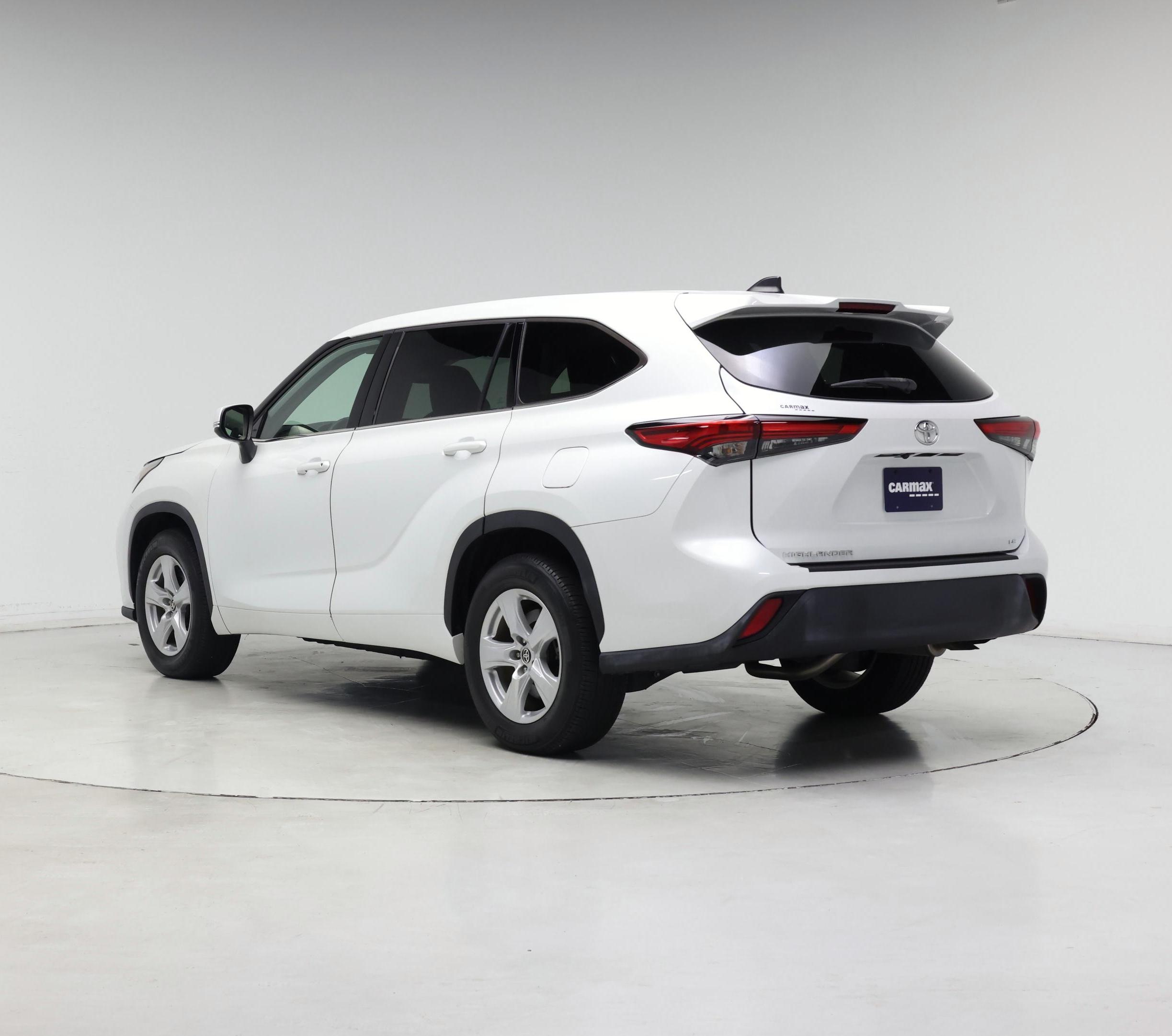 Thumbnail: 2022 Toyota Highlander - 2