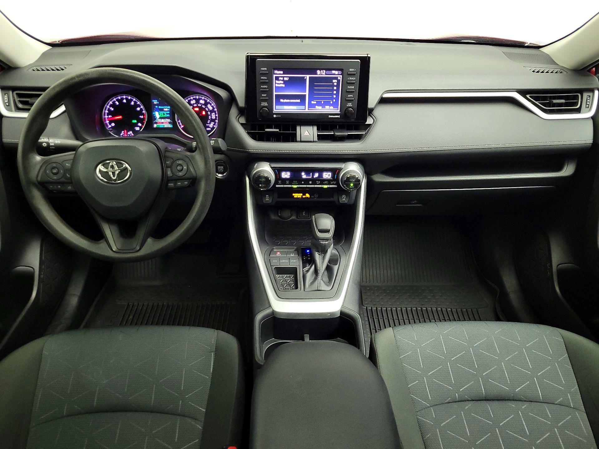 Thumbnail: 2022 Toyota RAV4 - 9