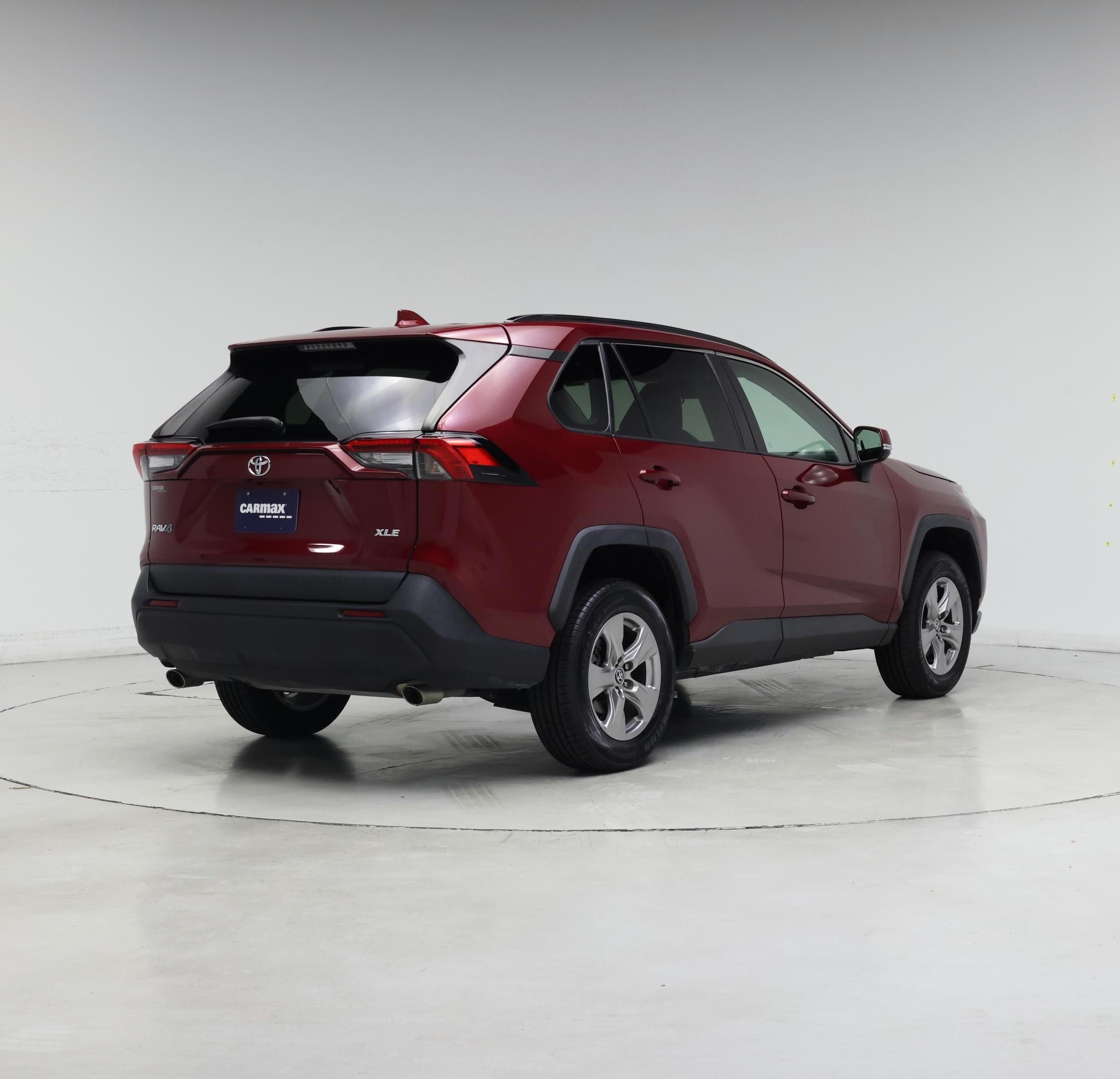 Thumbnail: 2022 Toyota RAV4 - 8