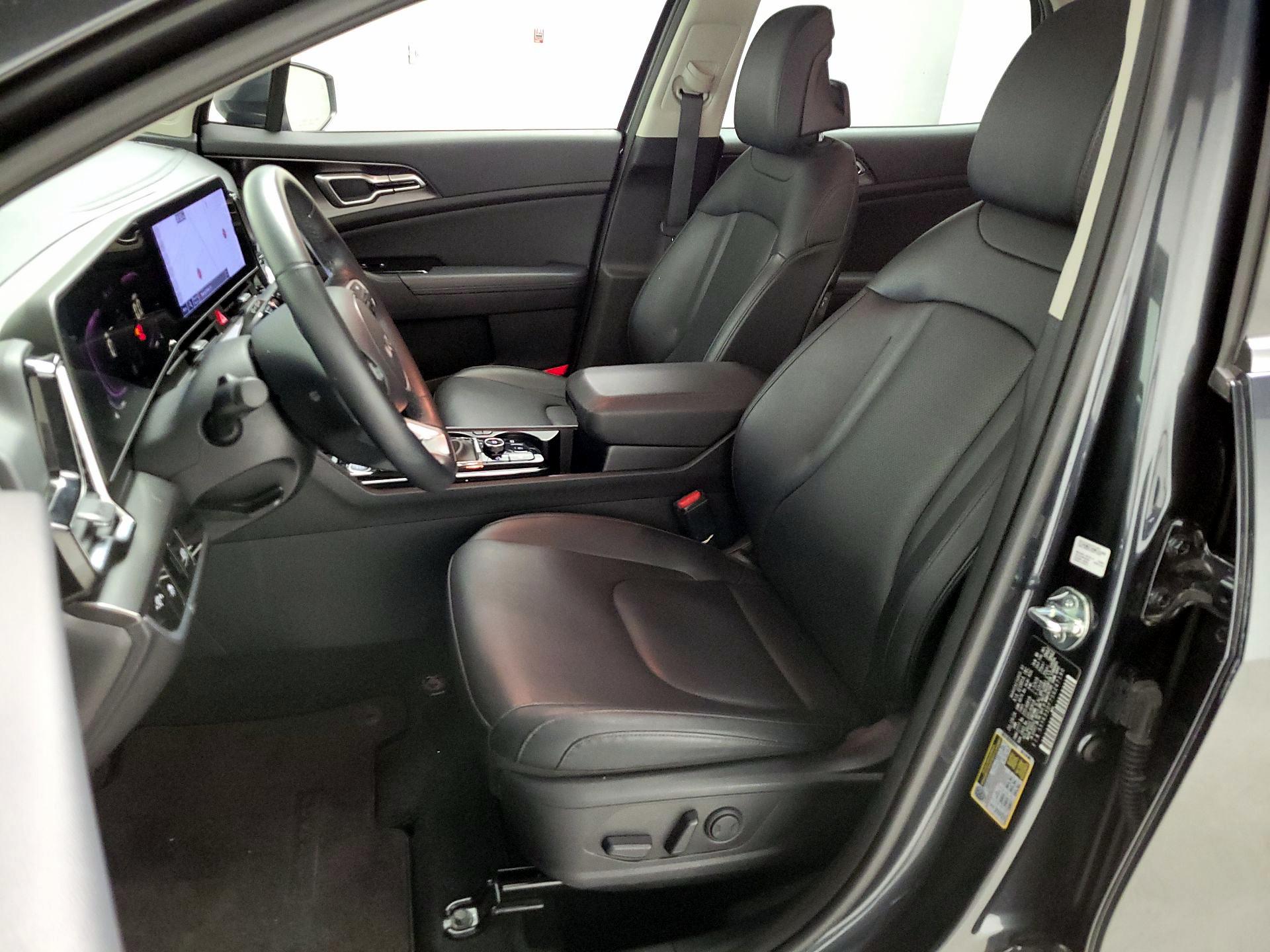 Thumbnail: 2025 Kia Sportage - 11