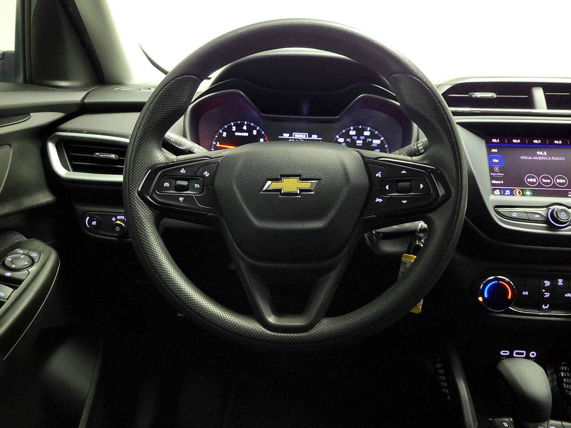 Thumbnail: 2021 Chevrolet TrailBlazer - 10