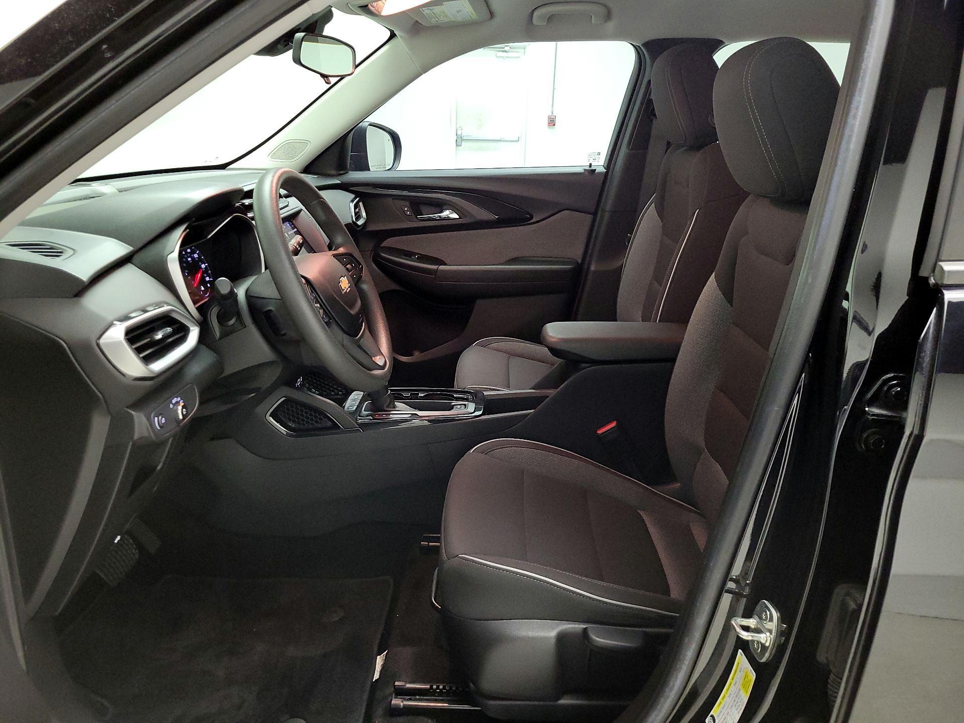 Thumbnail: 2021 Chevrolet TrailBlazer - 11