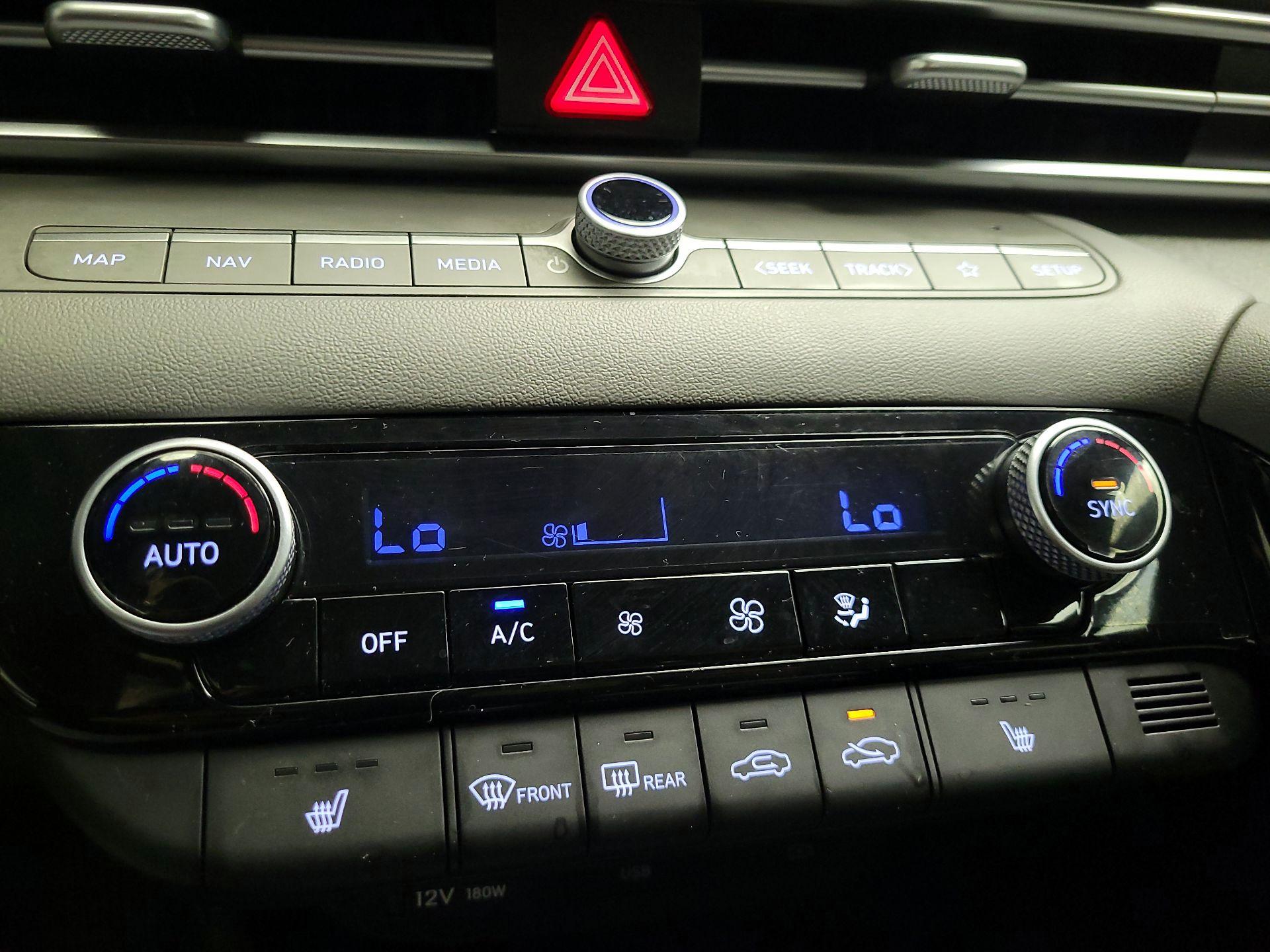 Thumbnail: 2023 Hyundai Elantra - 17