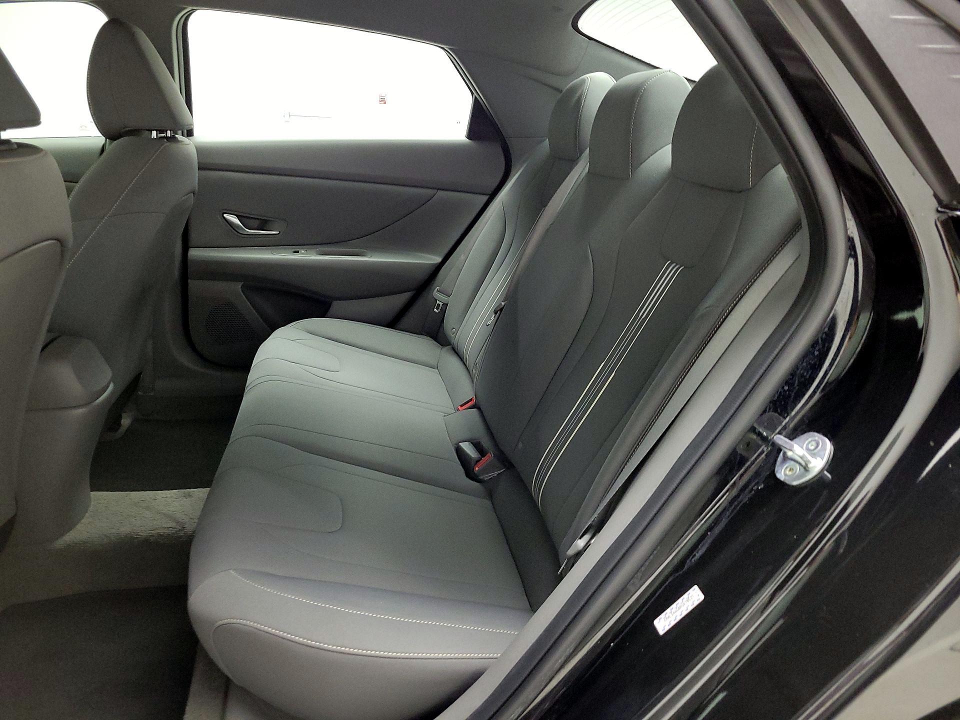 Thumbnail: 2023 Hyundai Elantra - 20