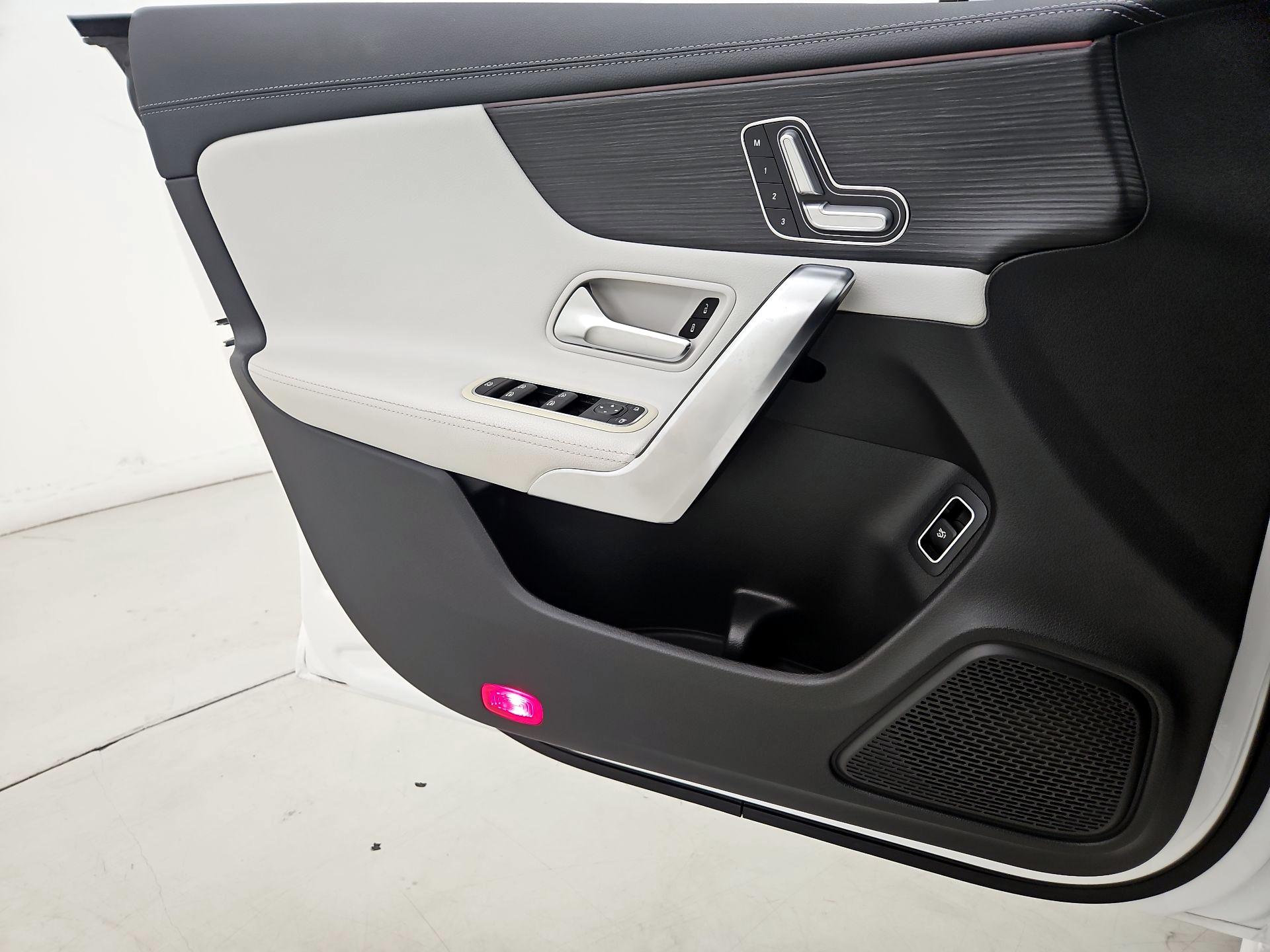 Thumbnail: 2020 Mercedes-Benz CLA - 12