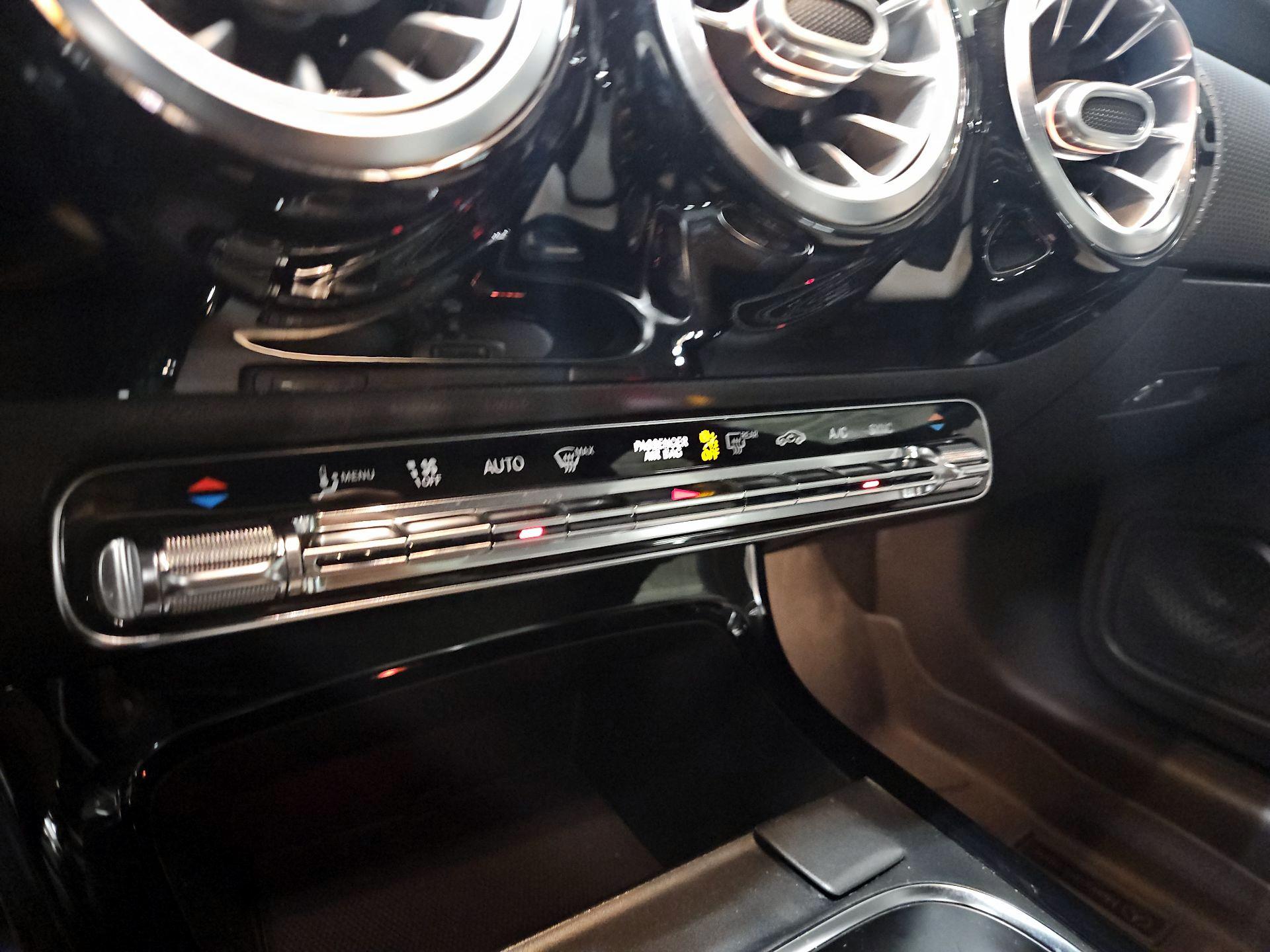 Thumbnail: 2020 Mercedes-Benz CLA - 16