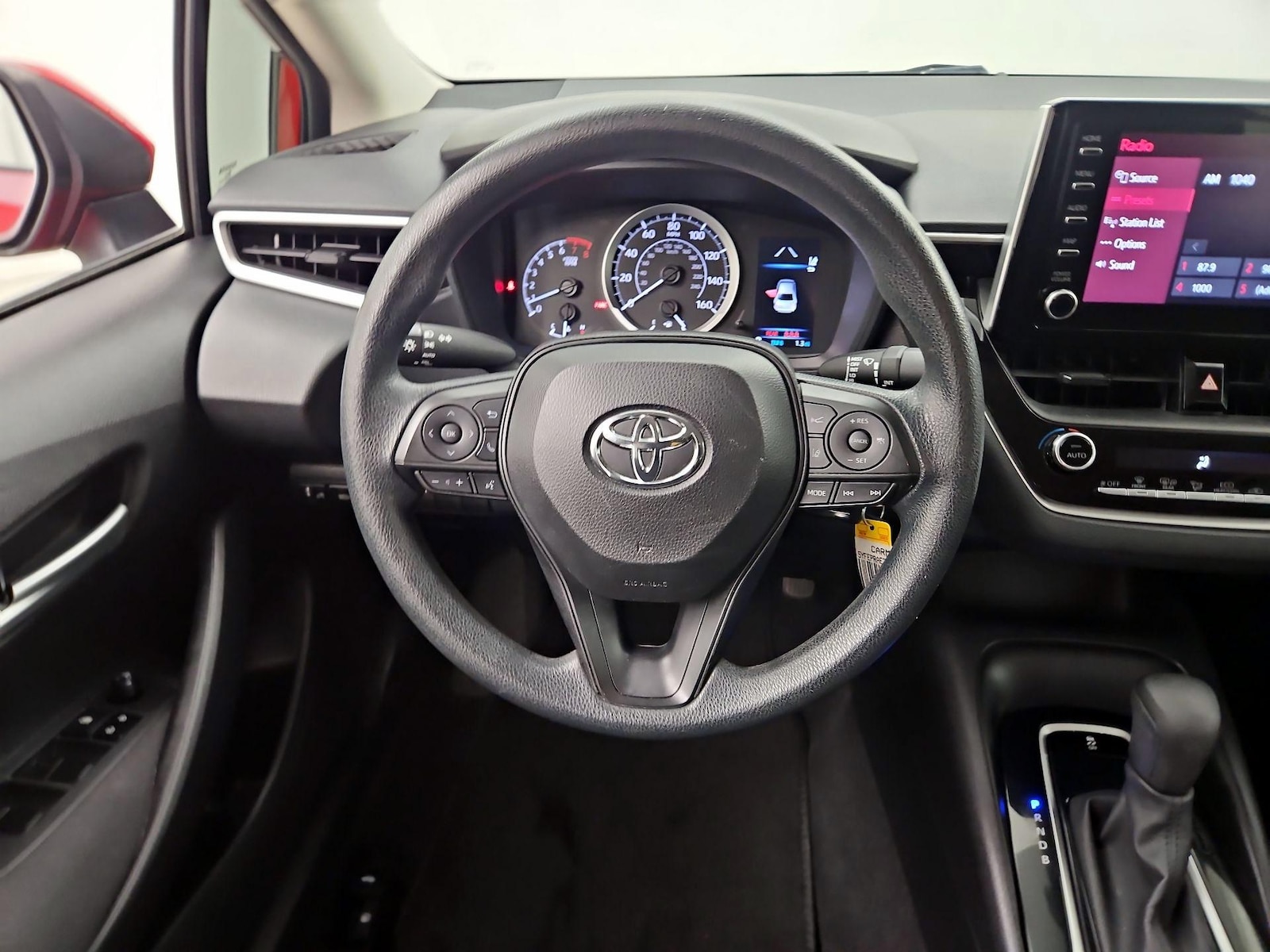 2020 Toyota Corolla LE - Photo 11