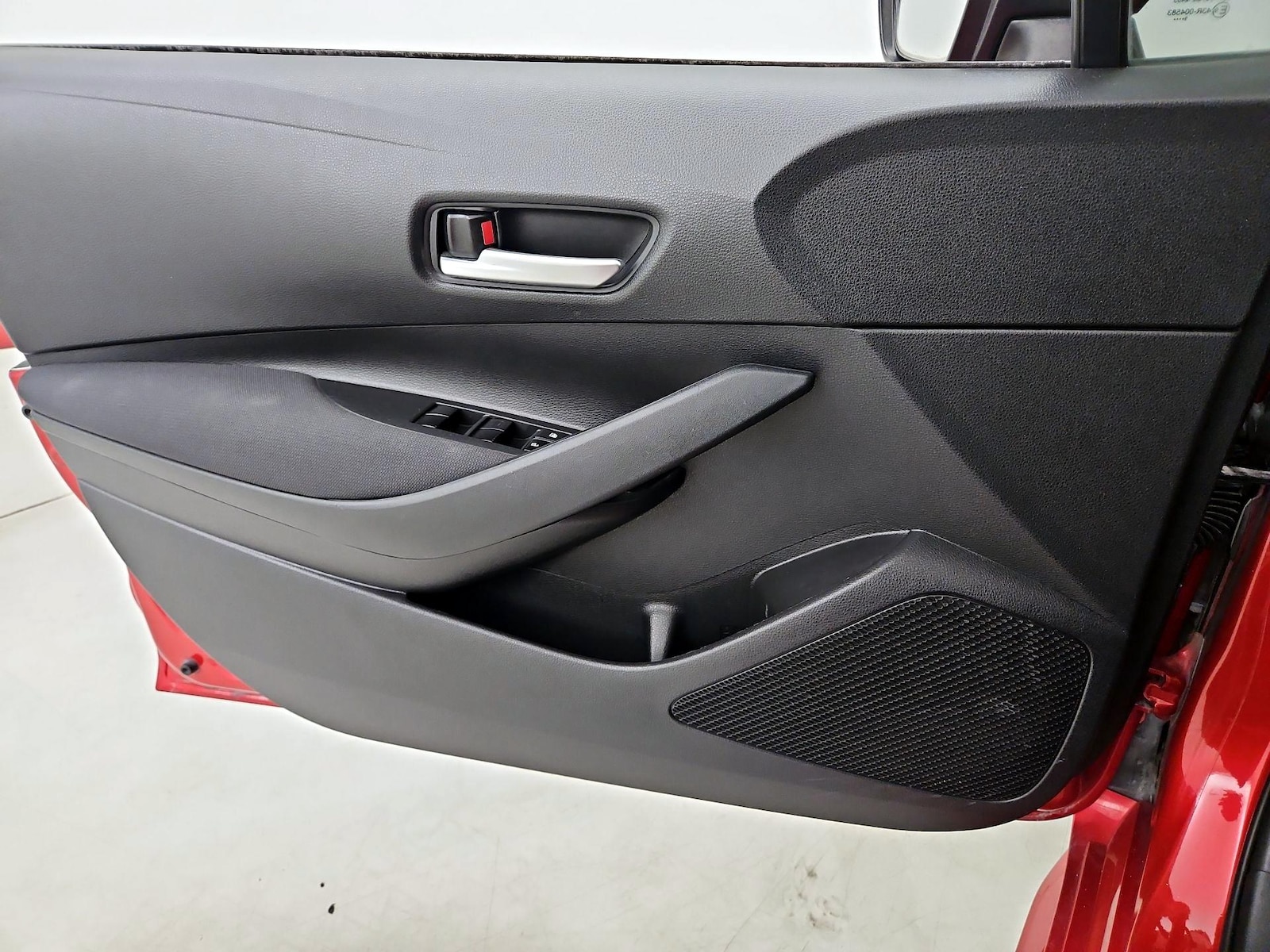 2020 Toyota Corolla LE - Photo 13