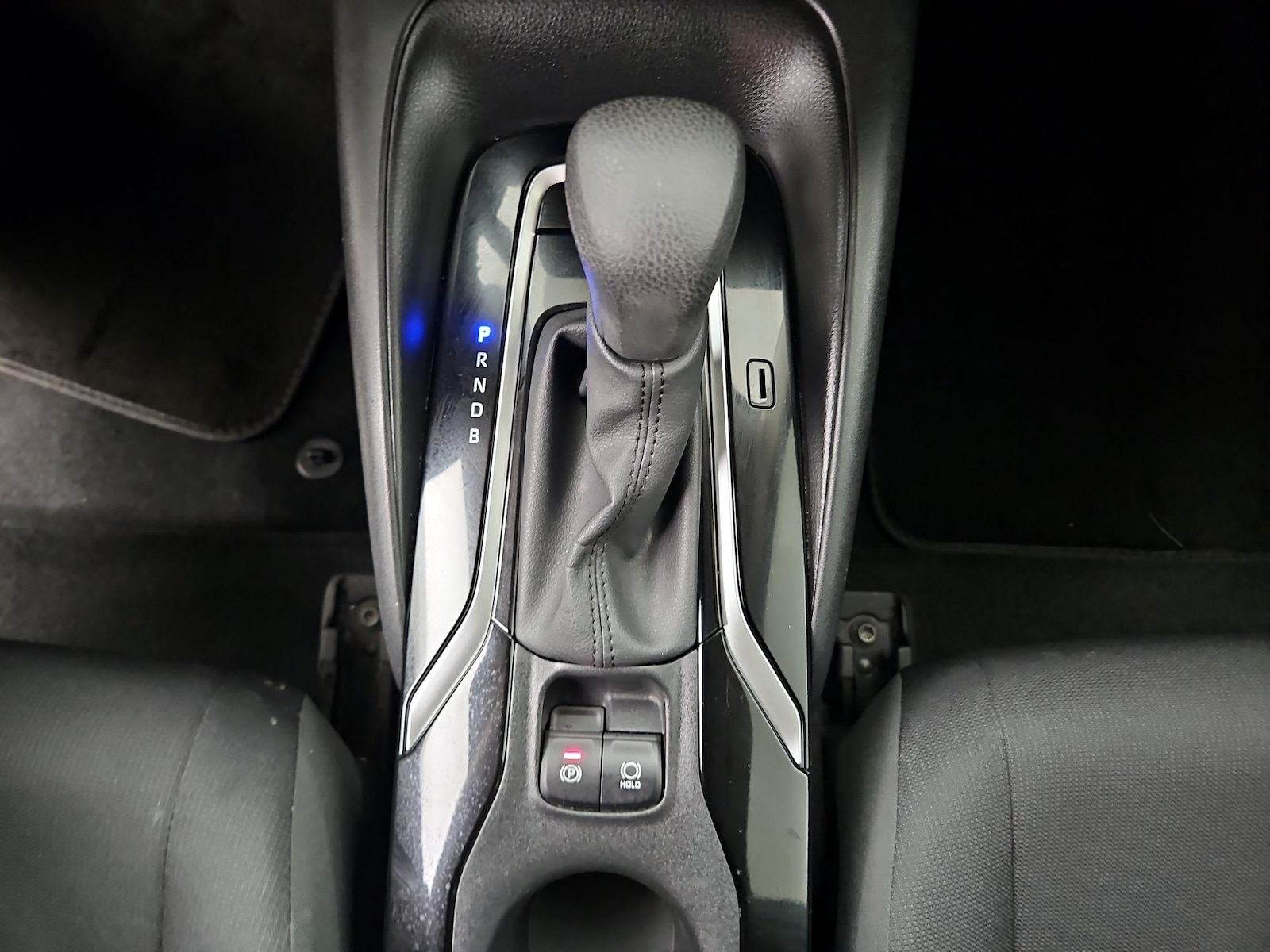 2020 Toyota Corolla LE - Photo 18