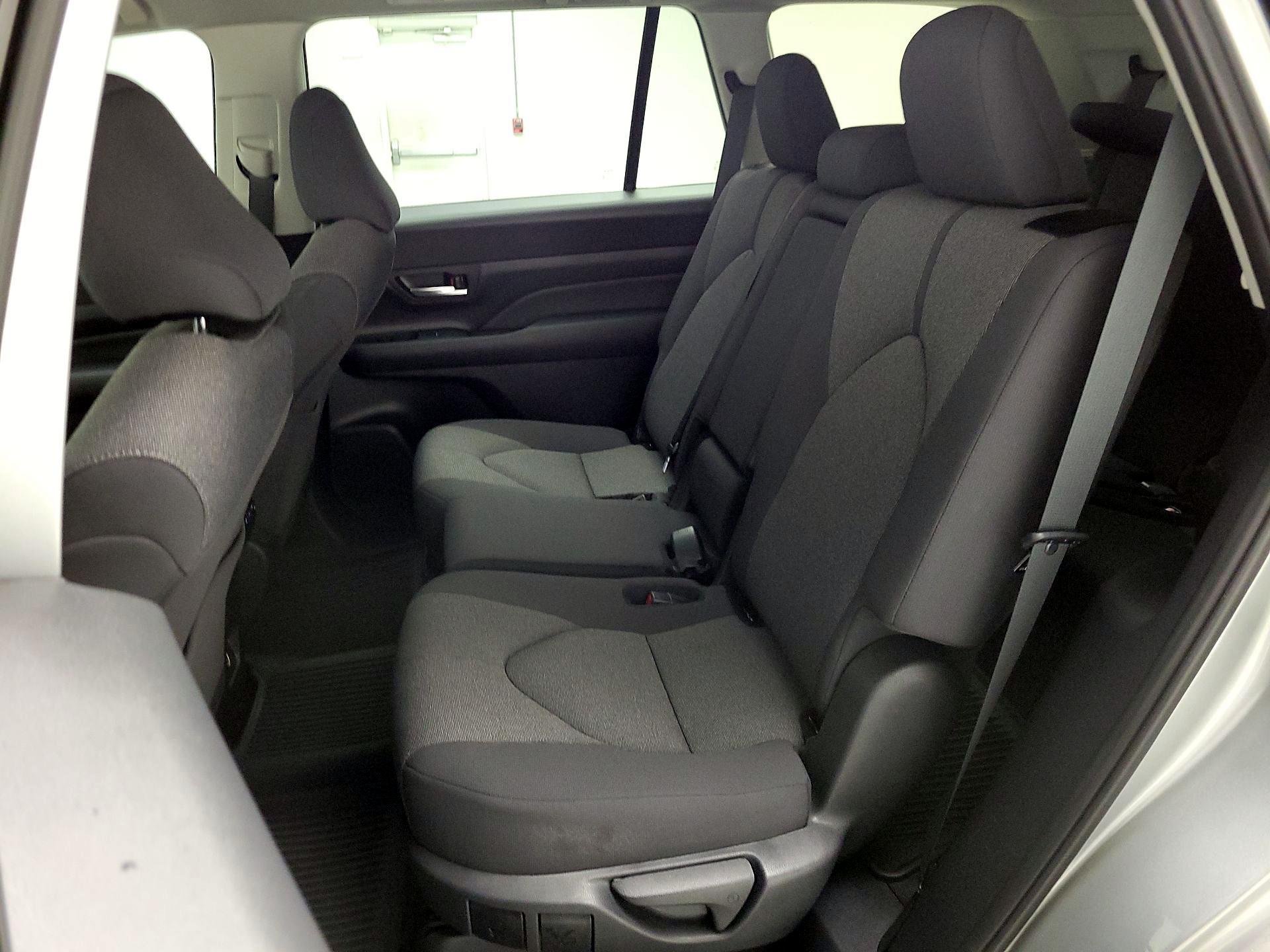 Thumbnail: 2025 Toyota Grand Highlander - 20