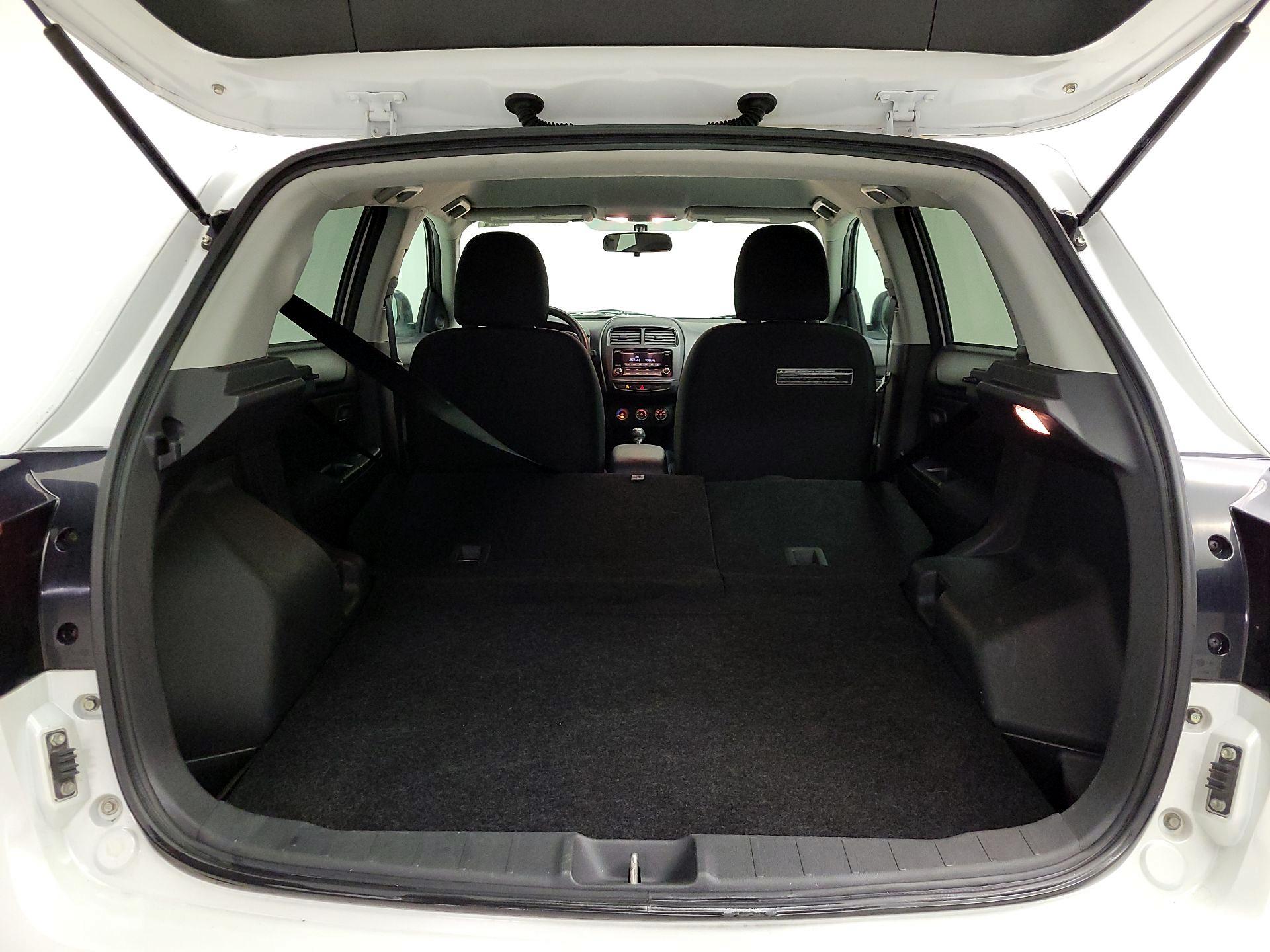 Thumbnail: 2015 Mitsubishi Outlander Sport - 20