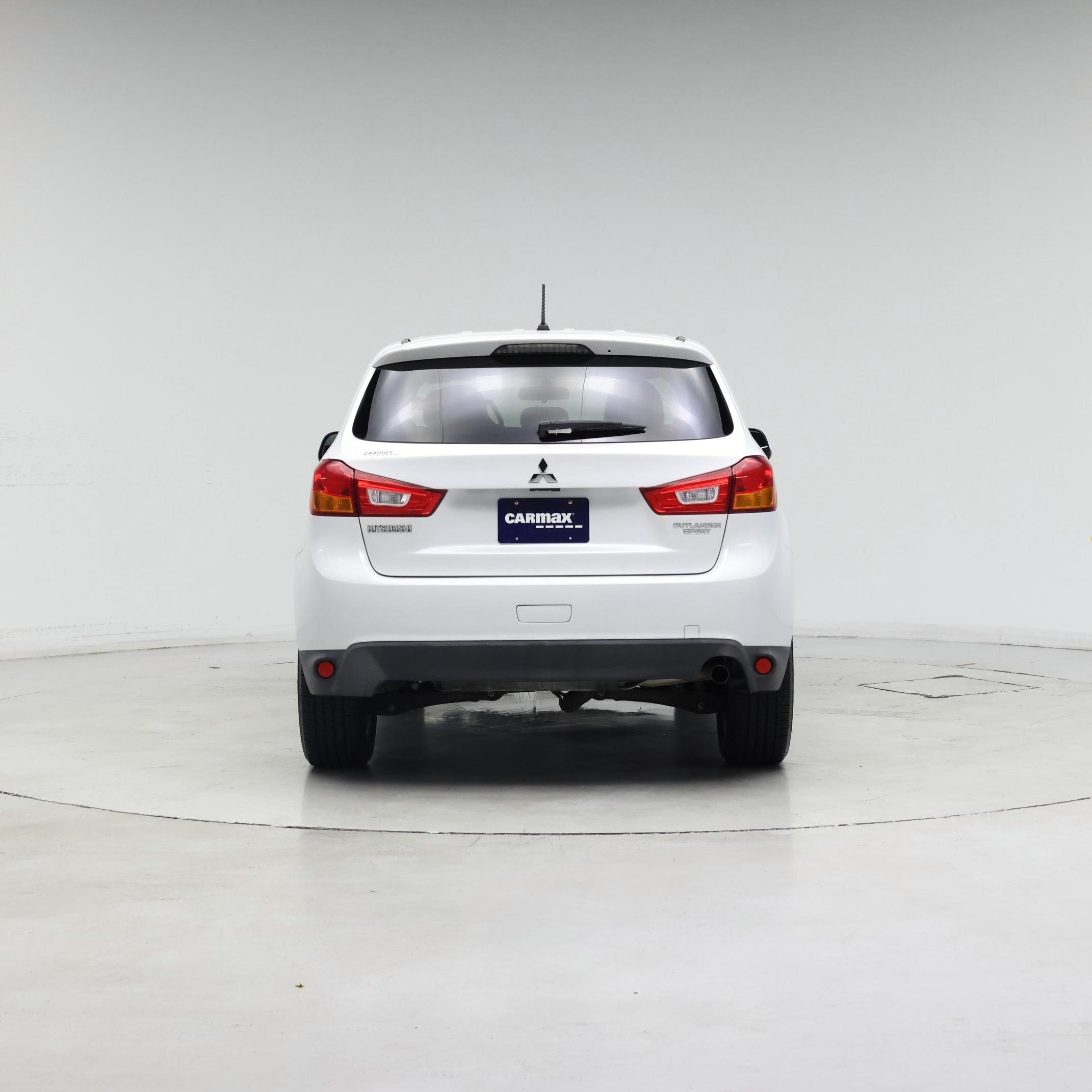 Thumbnail: 2015 Mitsubishi Outlander Sport - 6