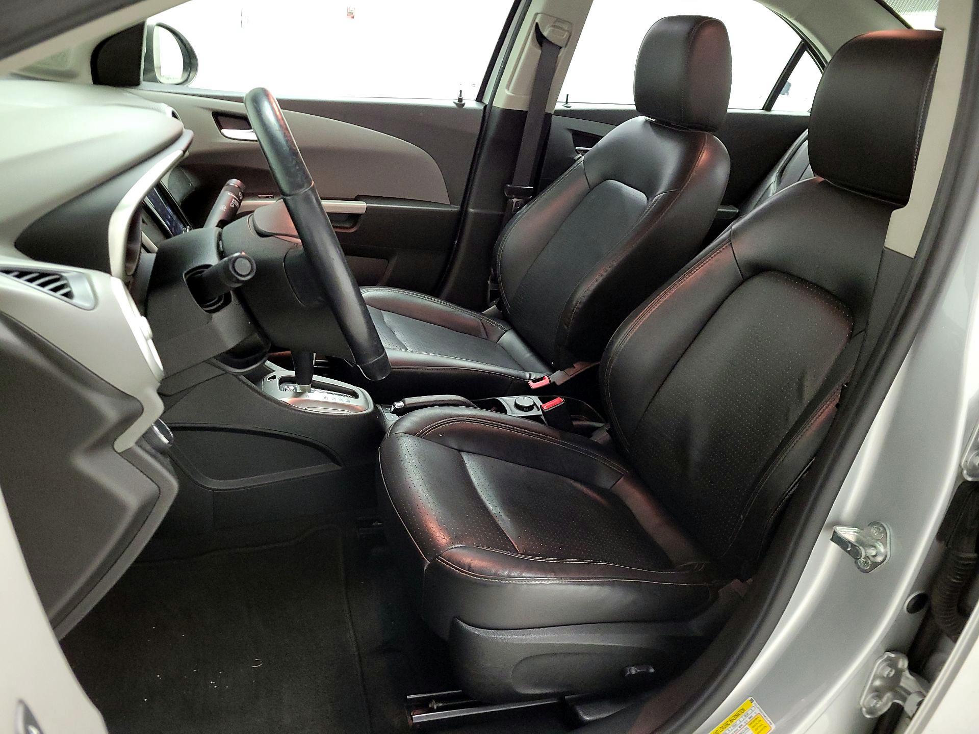 Thumbnail: 2019 Chevrolet Sonic - 11