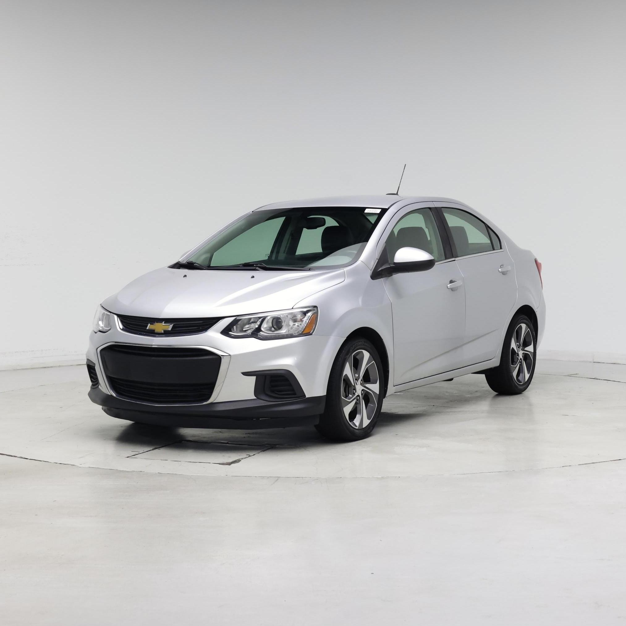 Thumbnail: 2019 Chevrolet Sonic - 4
