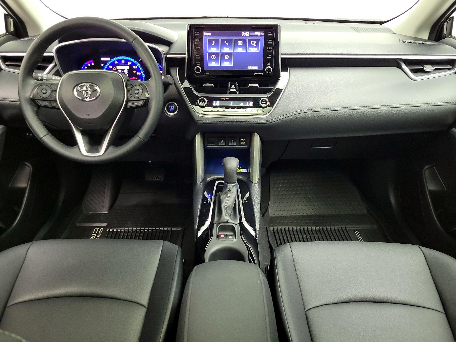 Thumbnail: 2022 Toyota Corolla Cross - 9