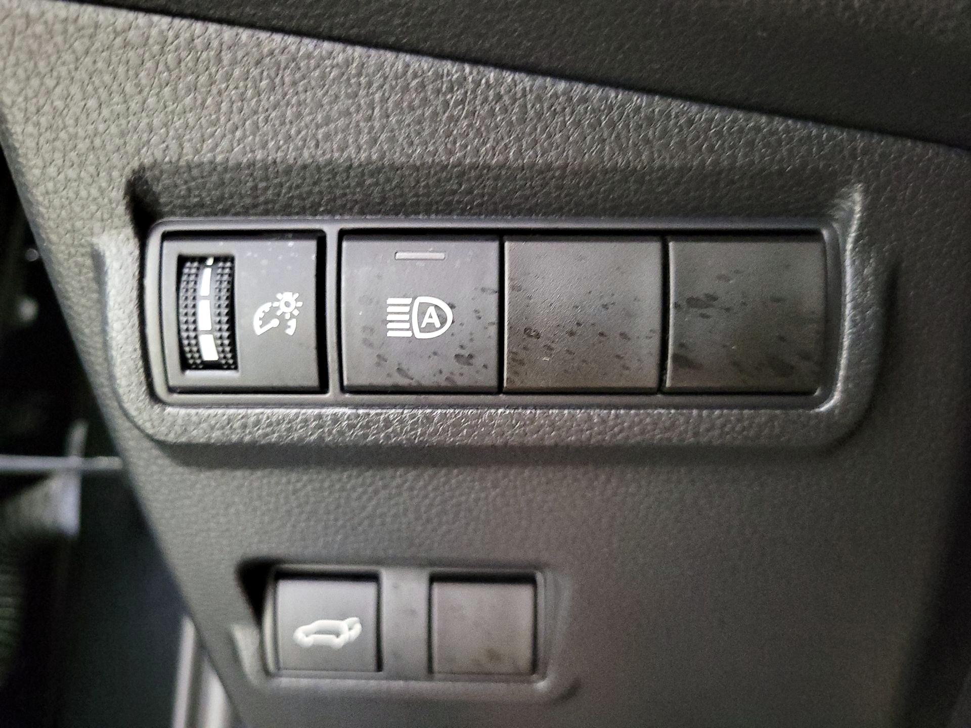 Thumbnail: 2022 Toyota Corolla Cross - 13