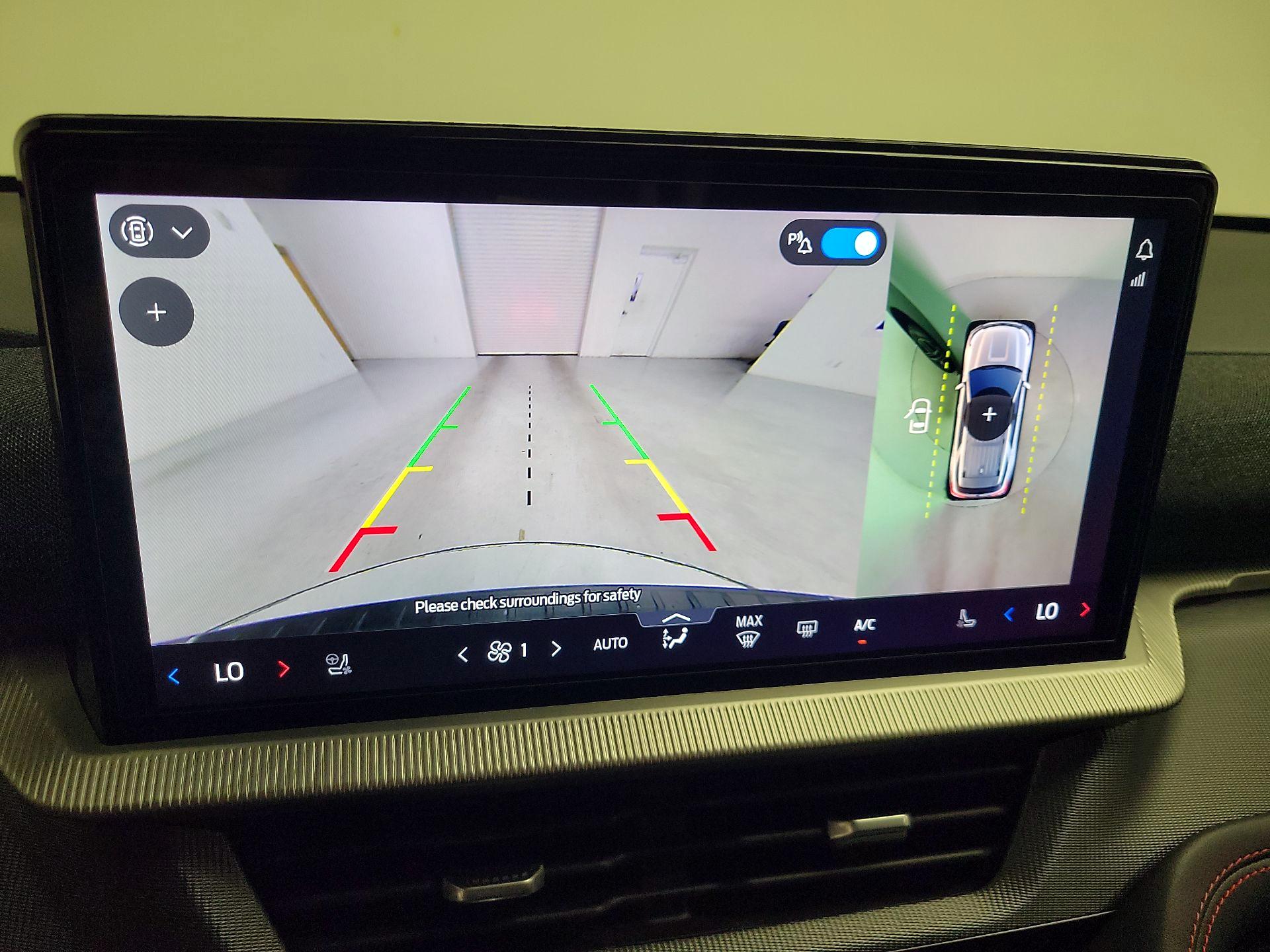 Thumbnail: 2025 Ford Explorer - 15