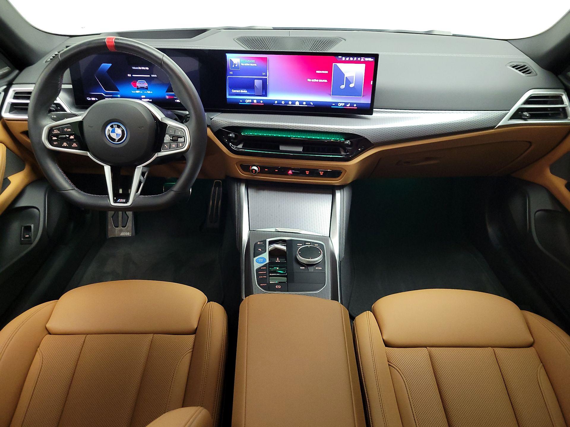 Thumbnail: 2025 BMW i4 - 9