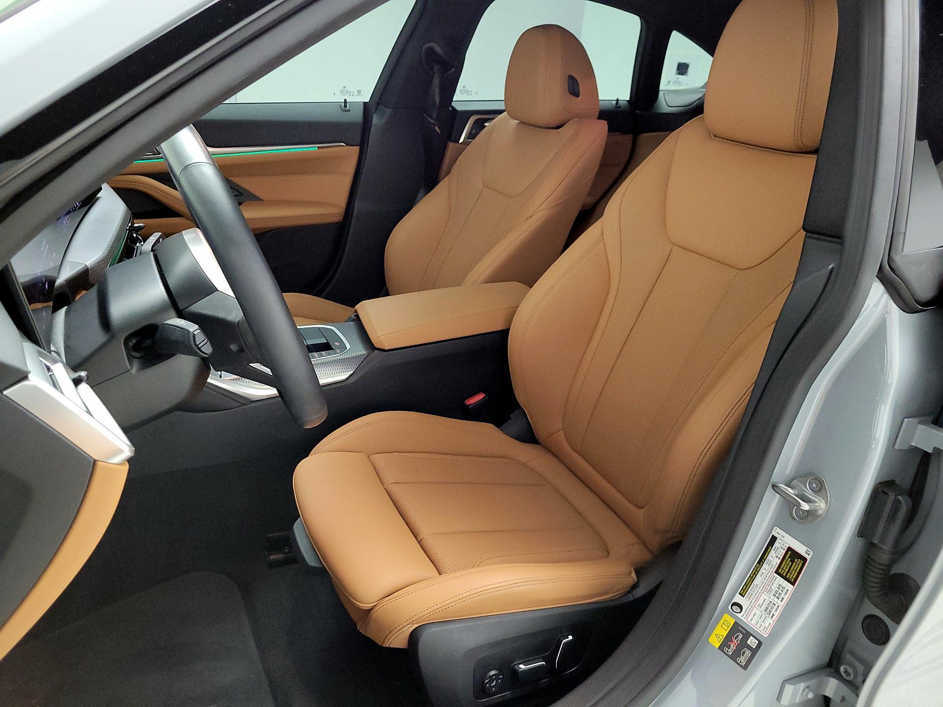 Thumbnail: 2025 BMW i4 - 11