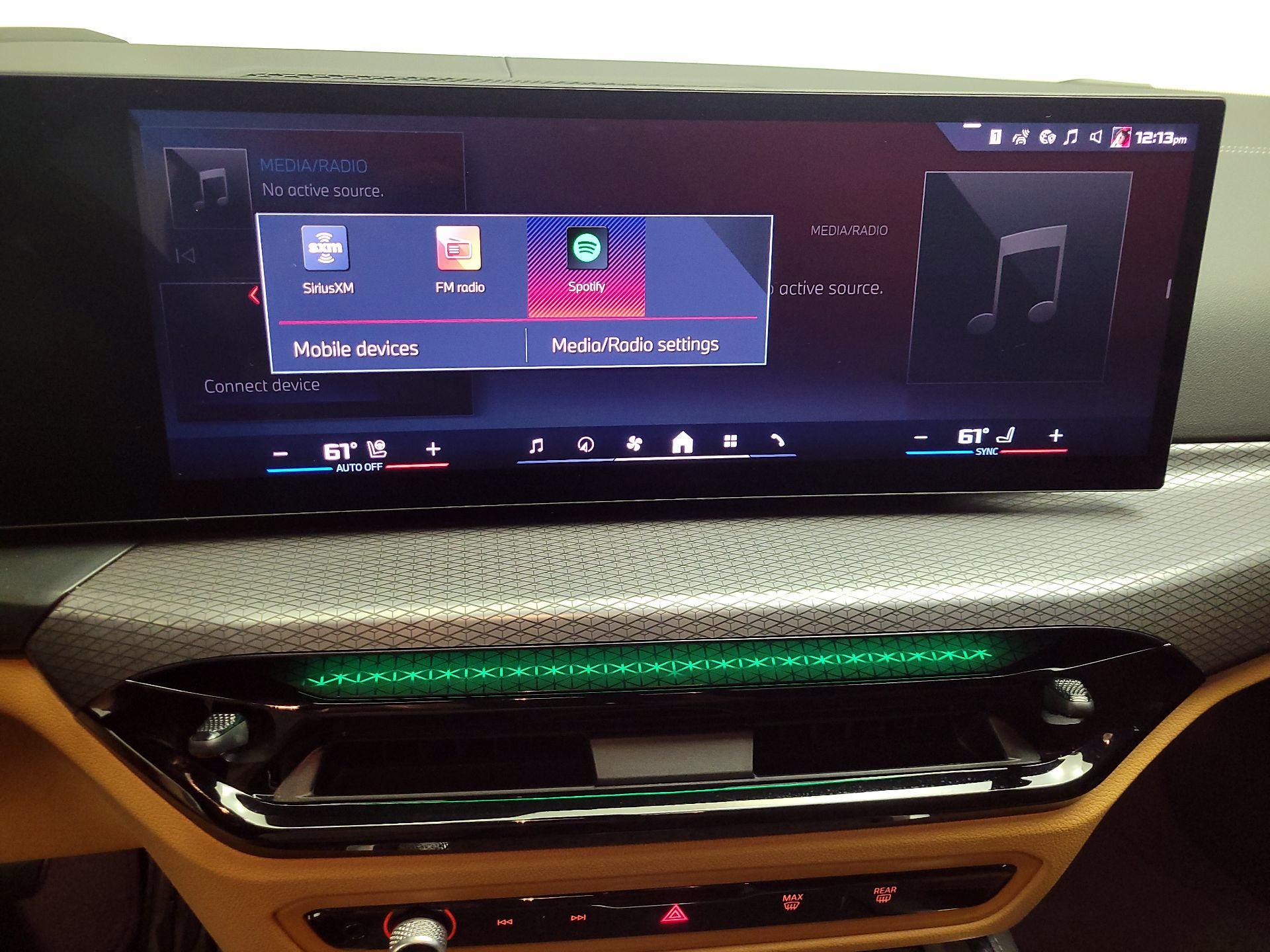 Thumbnail: 2025 BMW i4 - 16