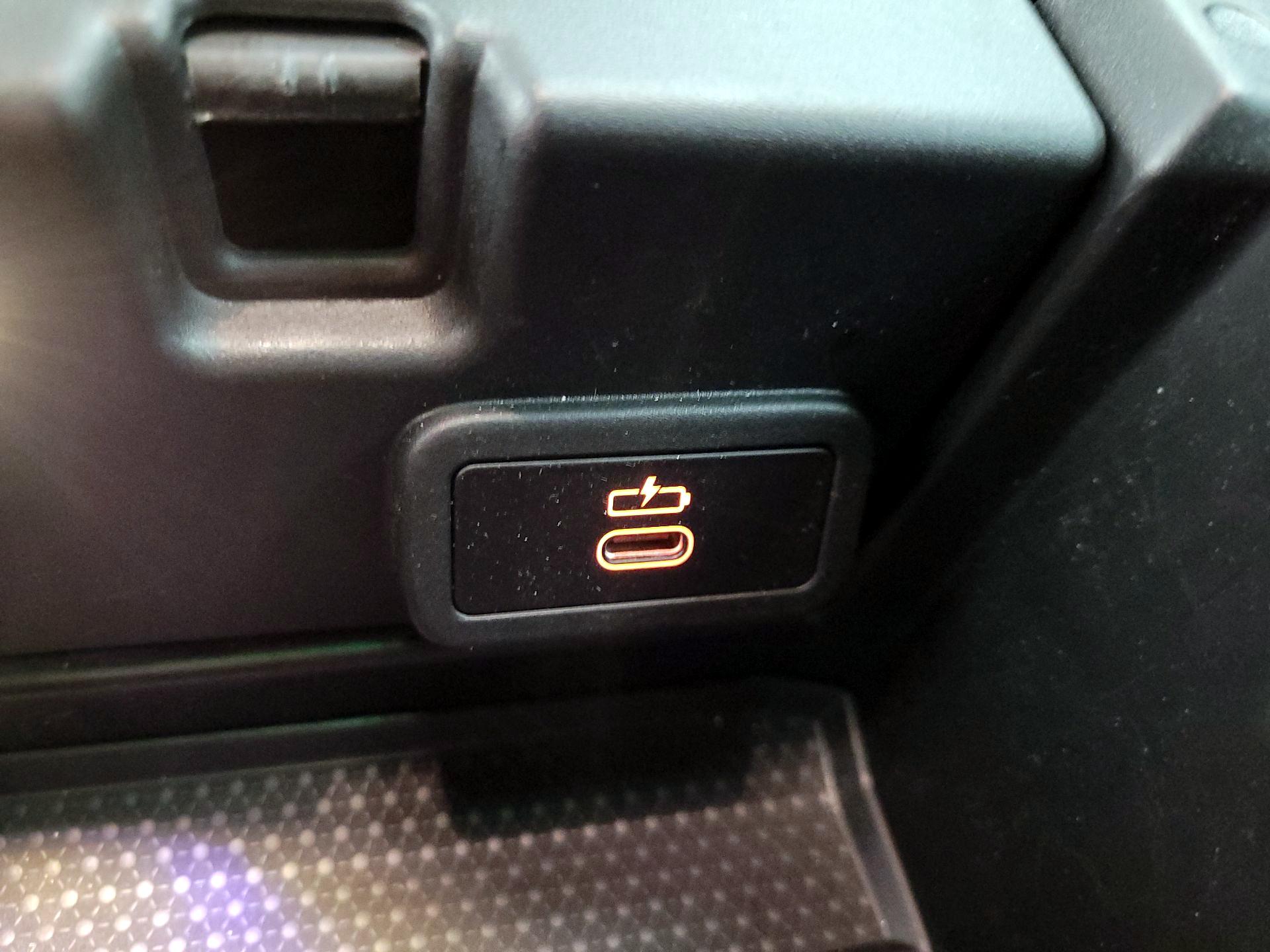 Thumbnail: 2025 BMW i4 - 19