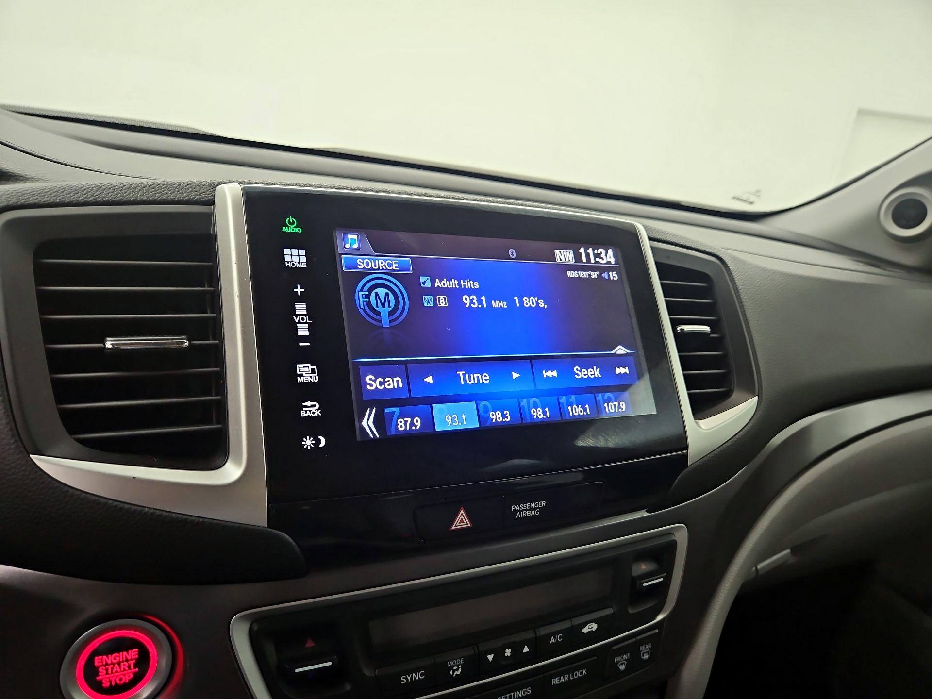 Thumbnail: 2016 Honda Pilot - 13