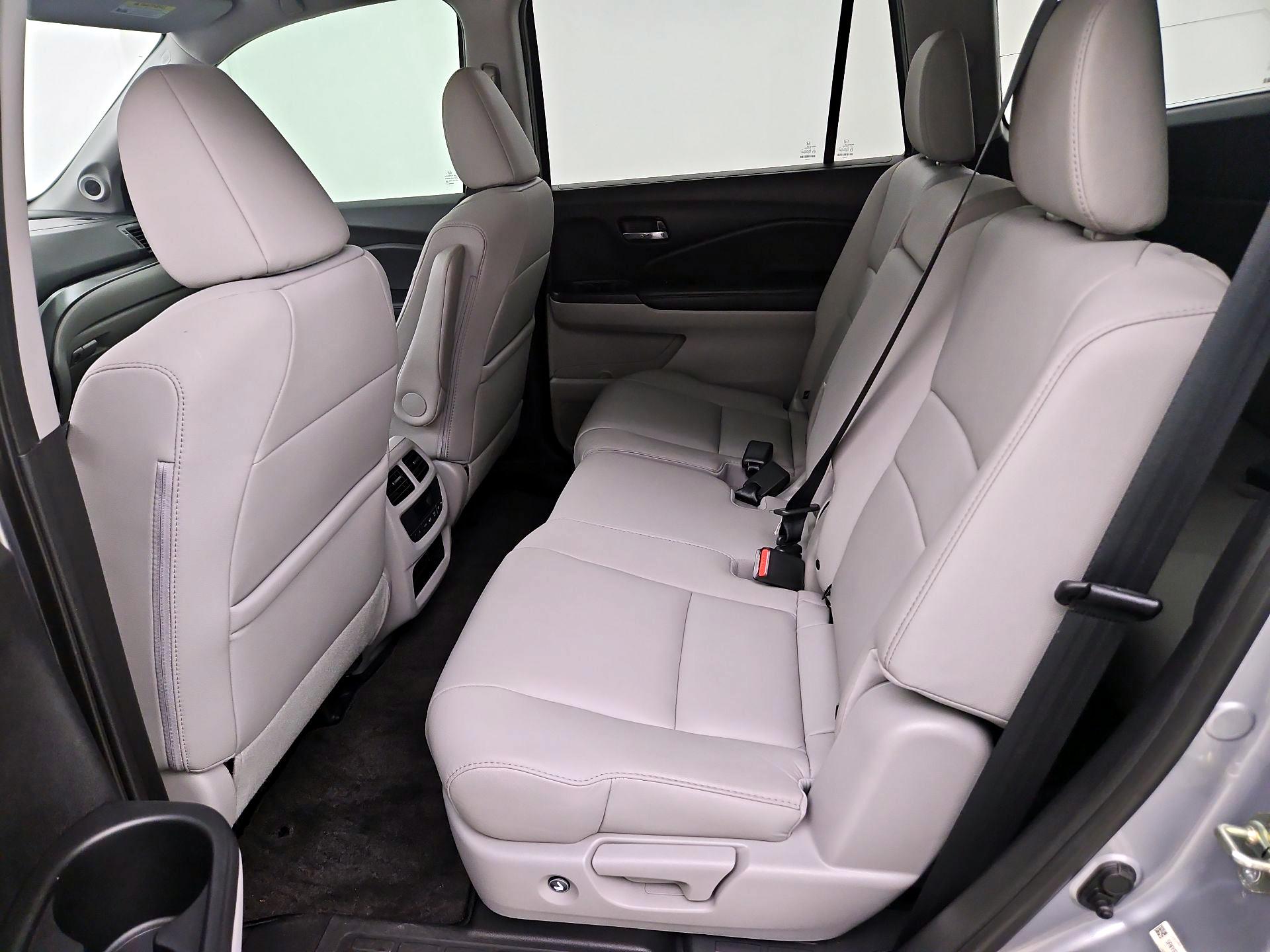 Thumbnail: 2016 Honda Pilot - 18