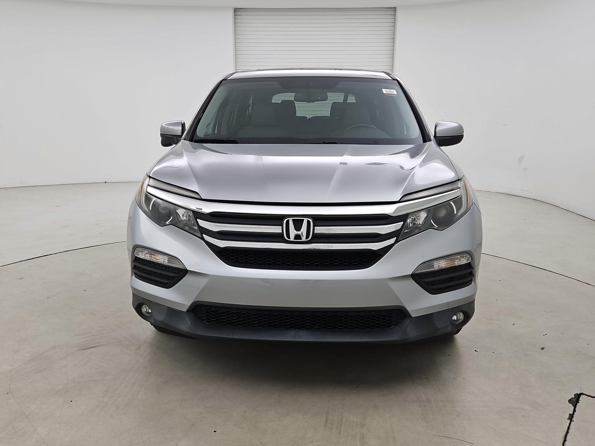 Thumbnail: 2016 Honda Pilot - 2