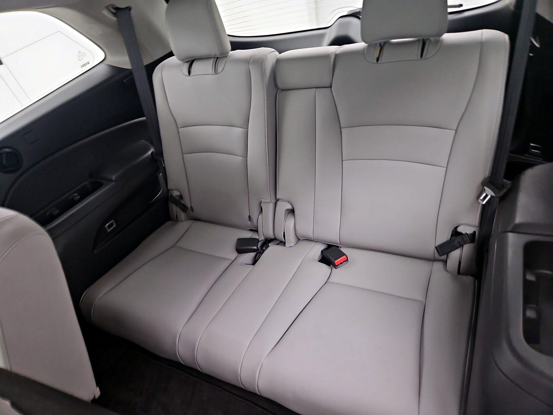 Thumbnail: 2016 Honda Pilot - 19