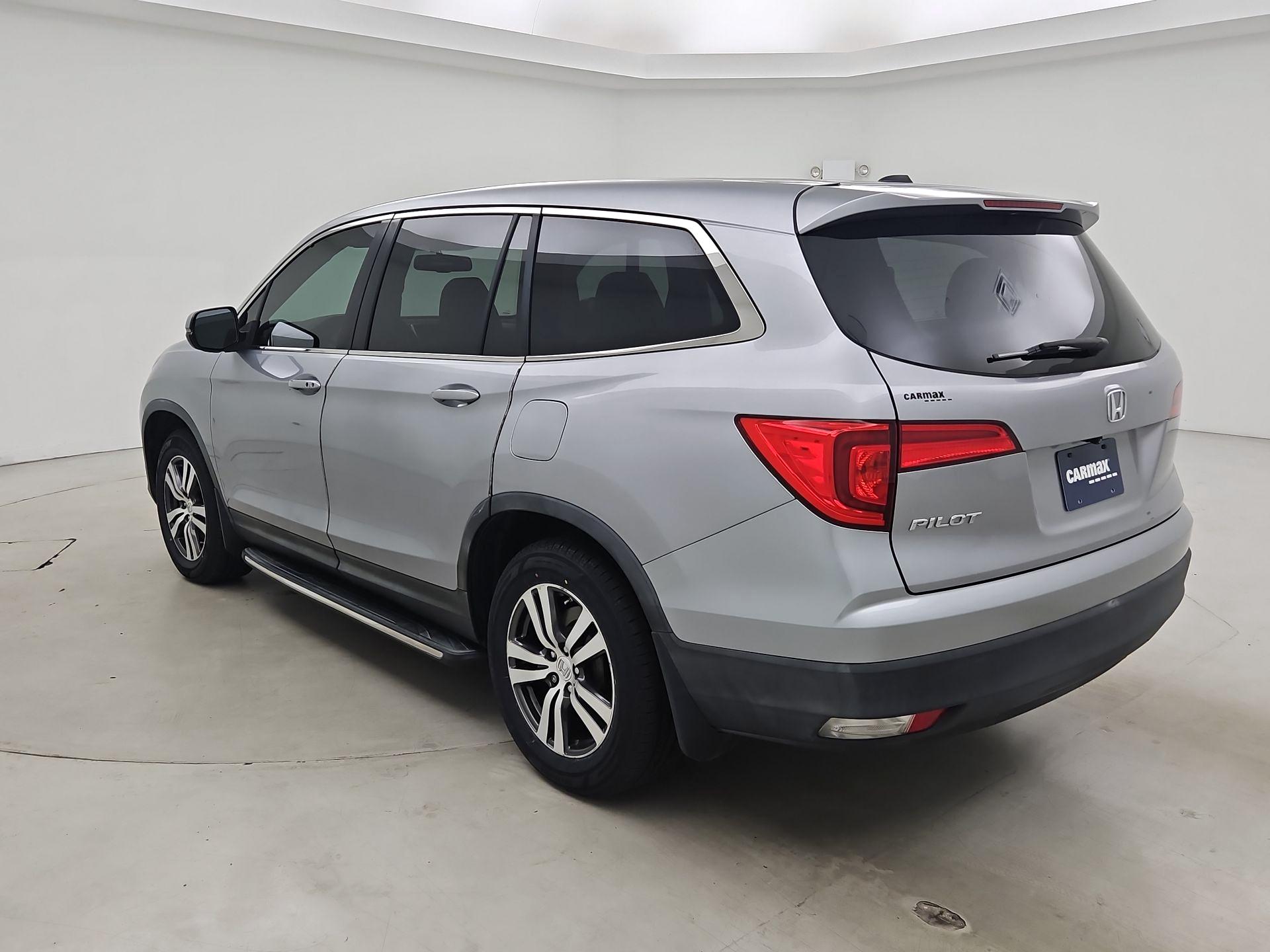 Thumbnail: 2016 Honda Pilot - 7
