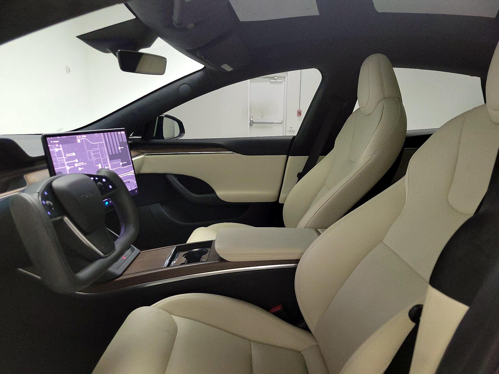 Thumbnail: 2023 Tesla Model S - 11