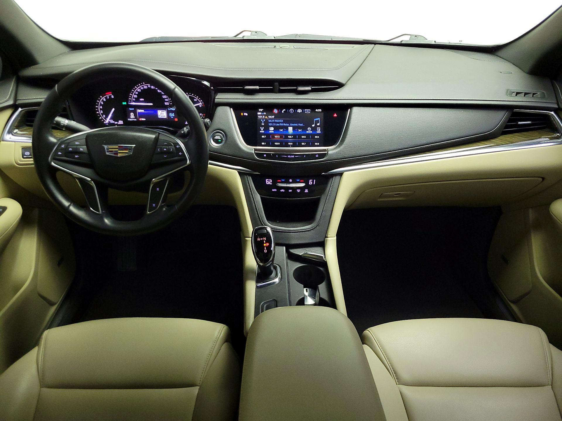 Thumbnail: 2019 Cadillac XT5 - 9