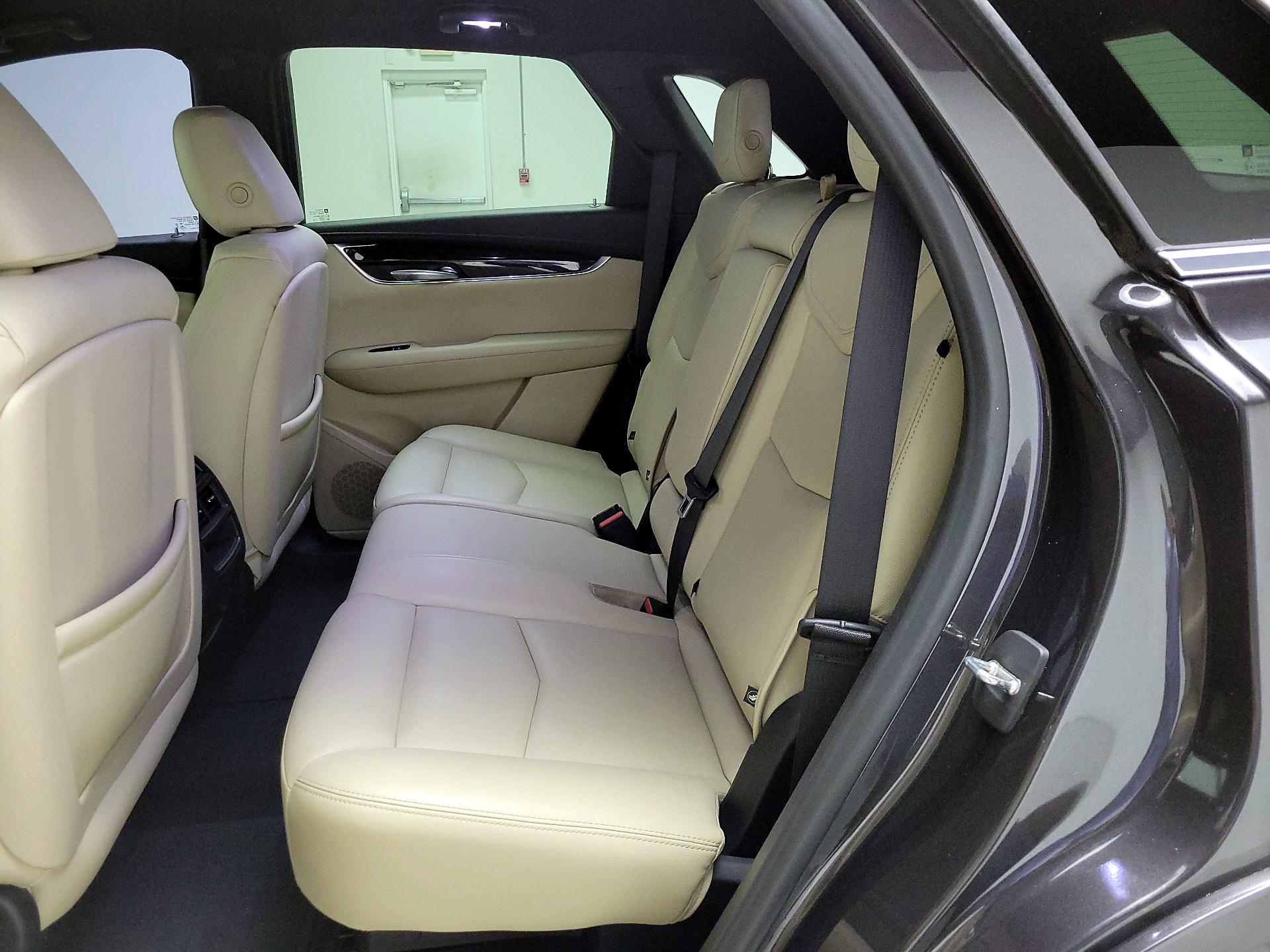 Thumbnail: 2019 Cadillac XT5 - 19