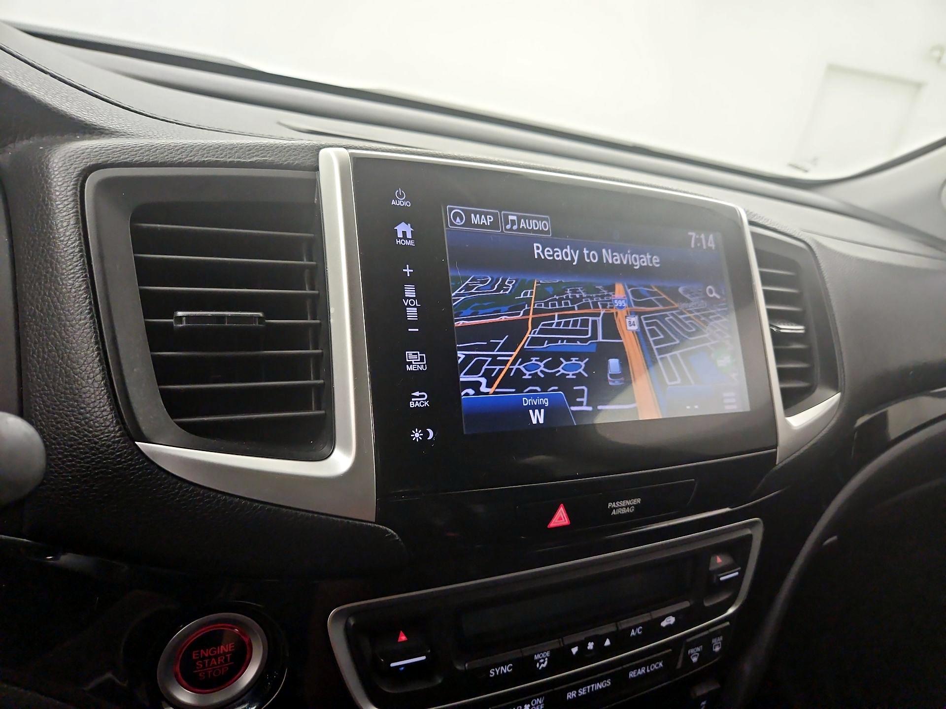 Thumbnail: 2016 Honda Pilot - 12