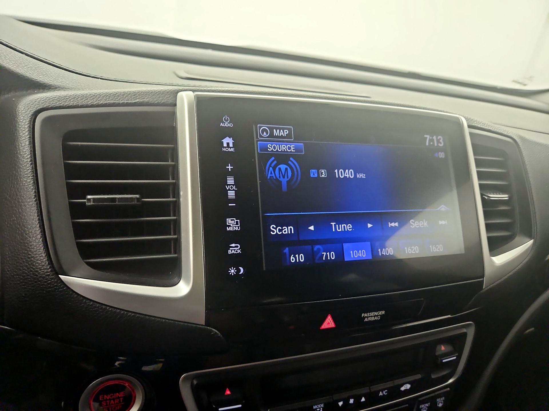 Thumbnail: 2016 Honda Pilot - 14