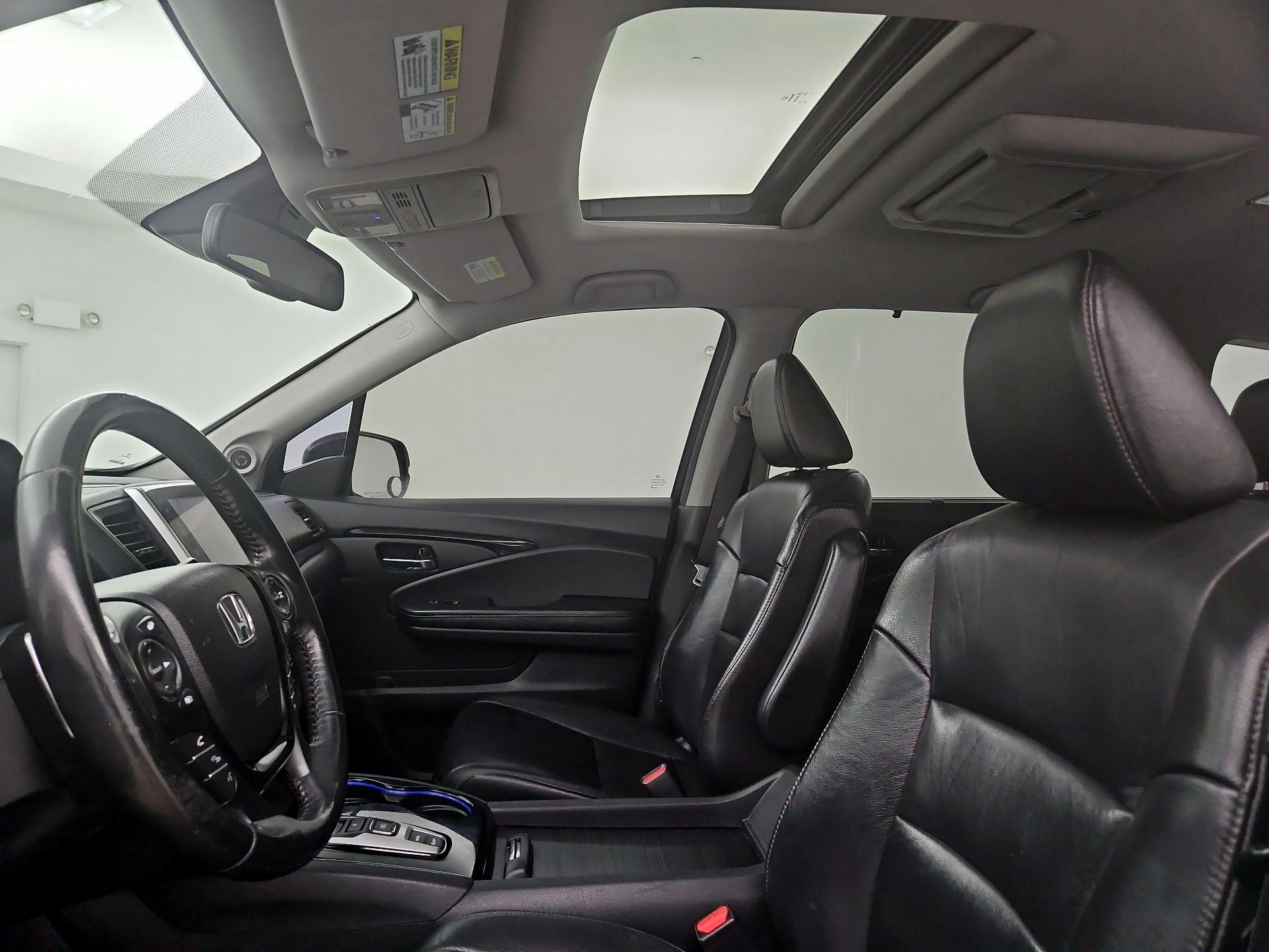 Thumbnail: 2016 Honda Pilot - 18